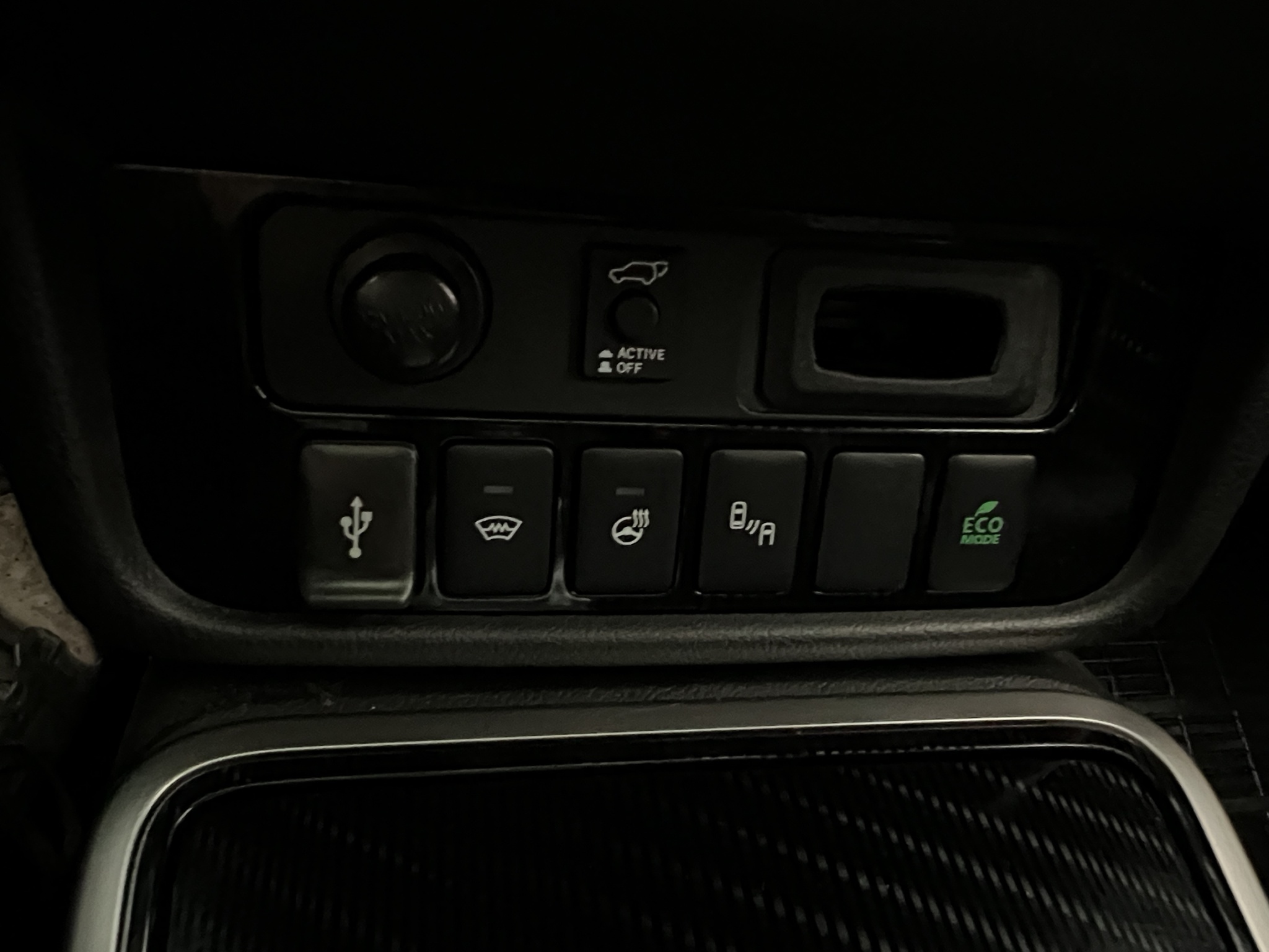 Mitsubishi Outlander PHEV CVT, 224hk, 2020