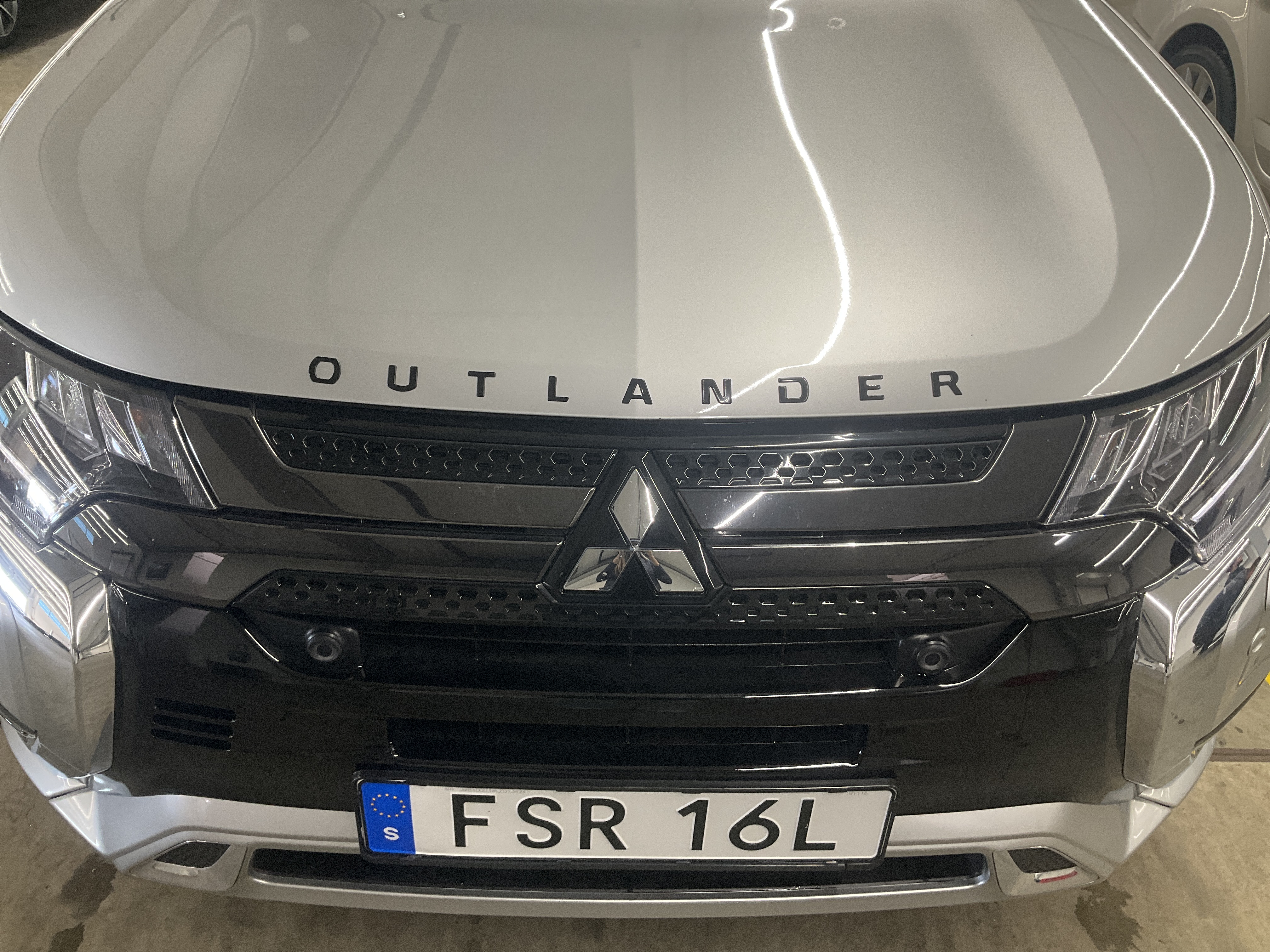 Mitsubishi Outlander PHEV CVT, 224hk, 2020