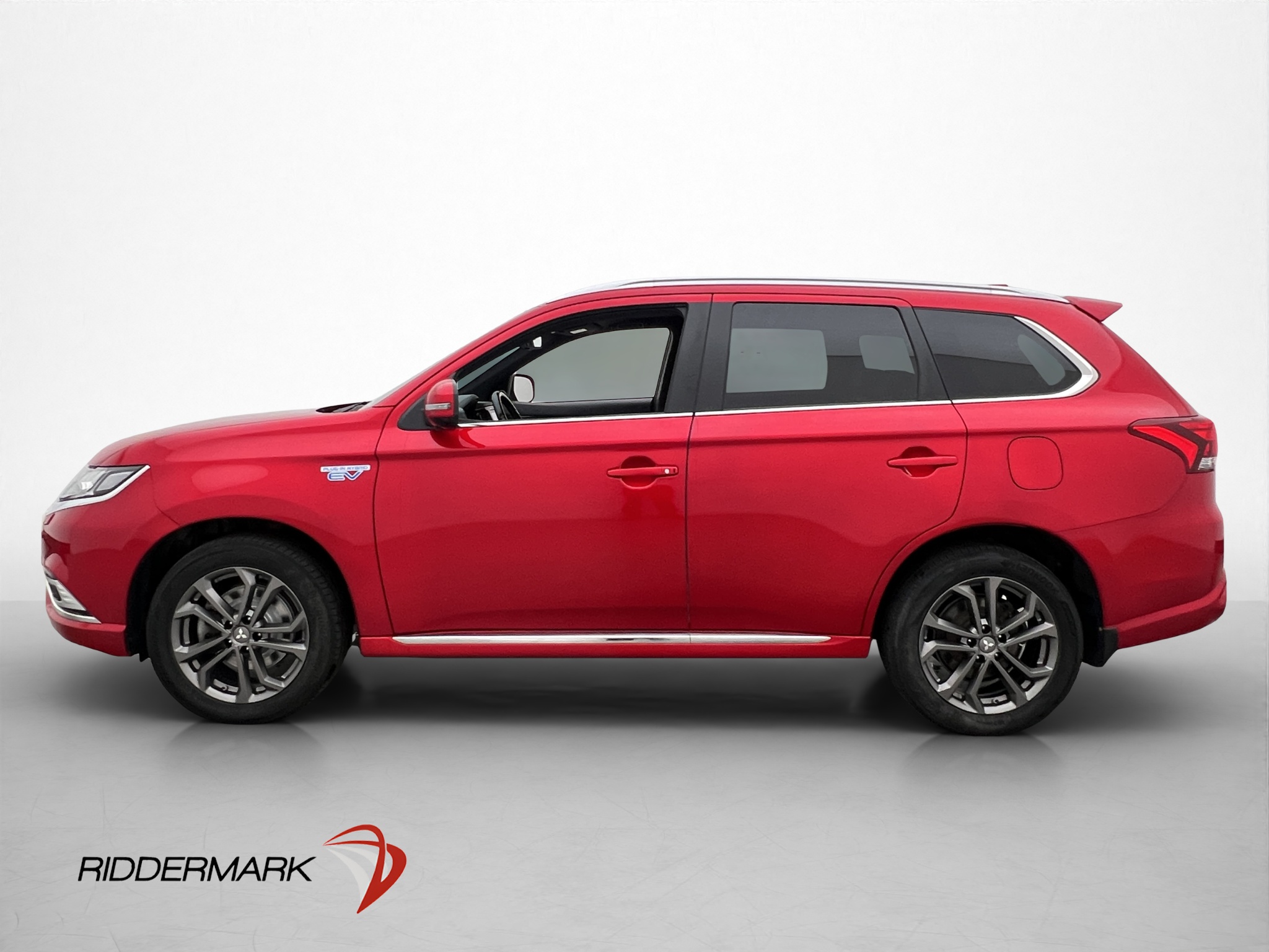 Mitsubishi Outlander PHEV CVT, 224hk, 2020