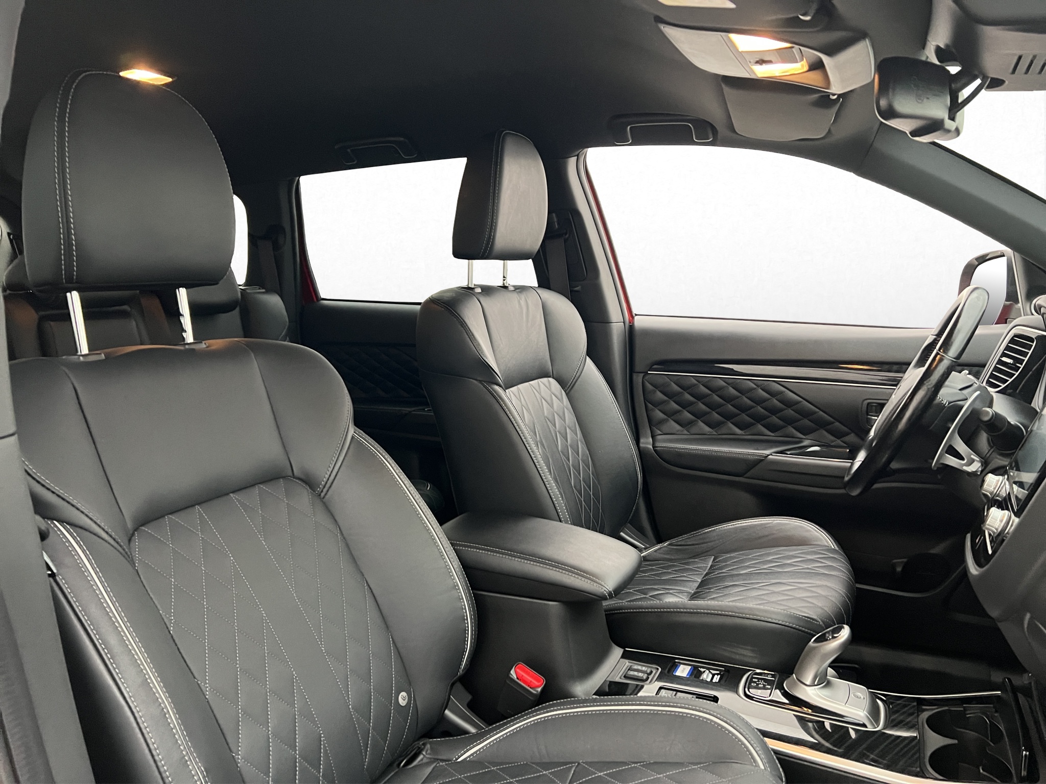 Mitsubishi Outlander PHEV CVT, 224hk, 2020