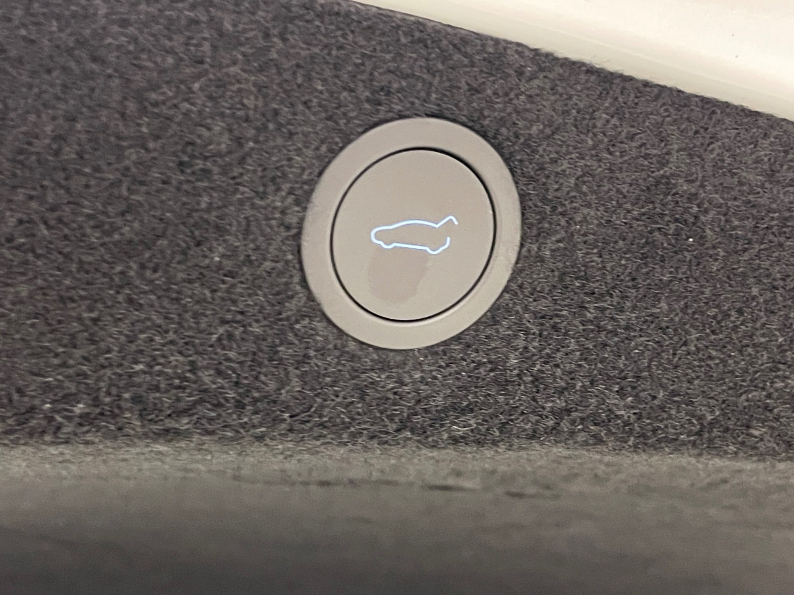 Tesla Model 3 Standard Range, 283hp, 2024