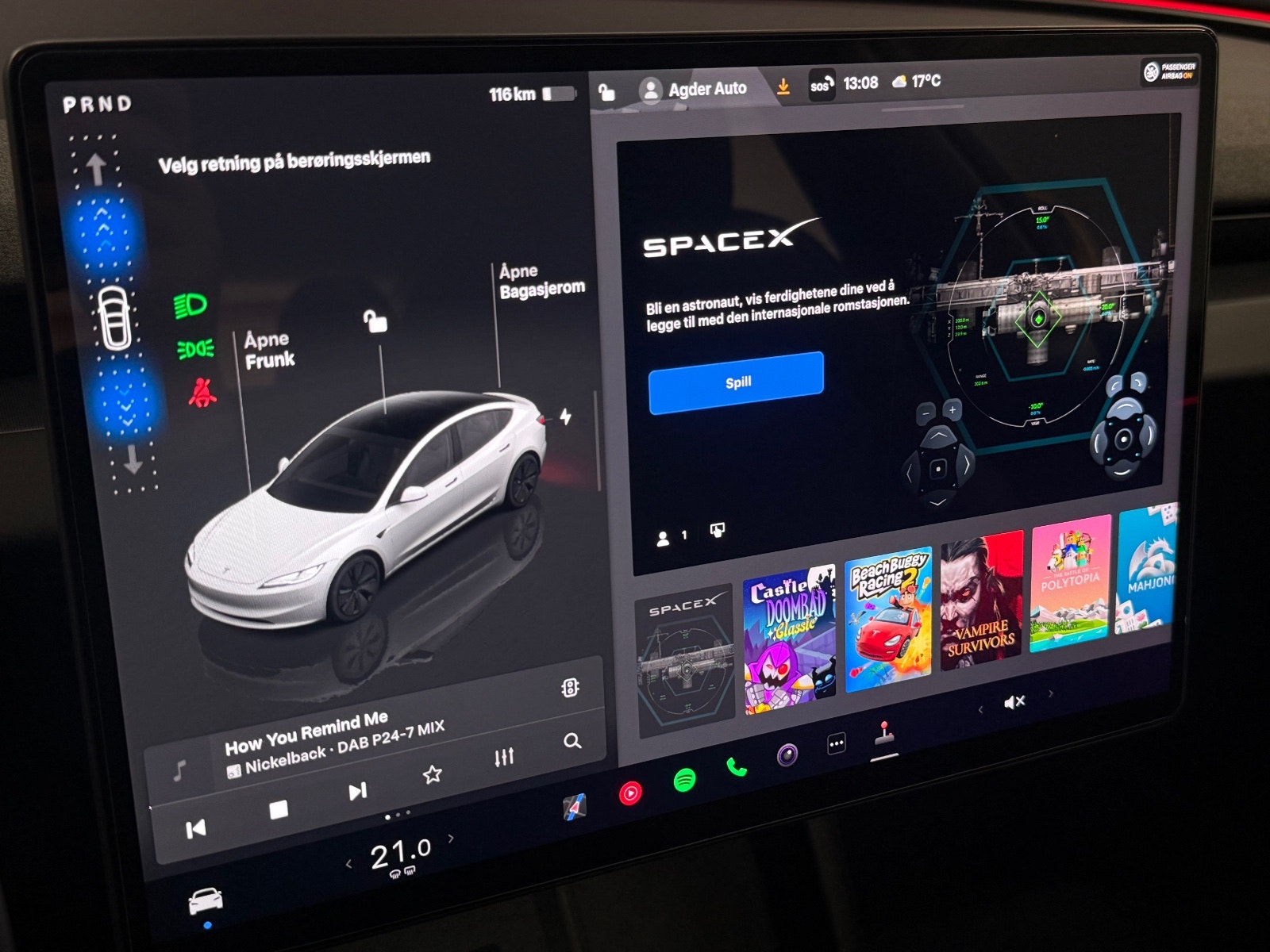 Tesla Model 3 Standard Range, 283hp, 2024