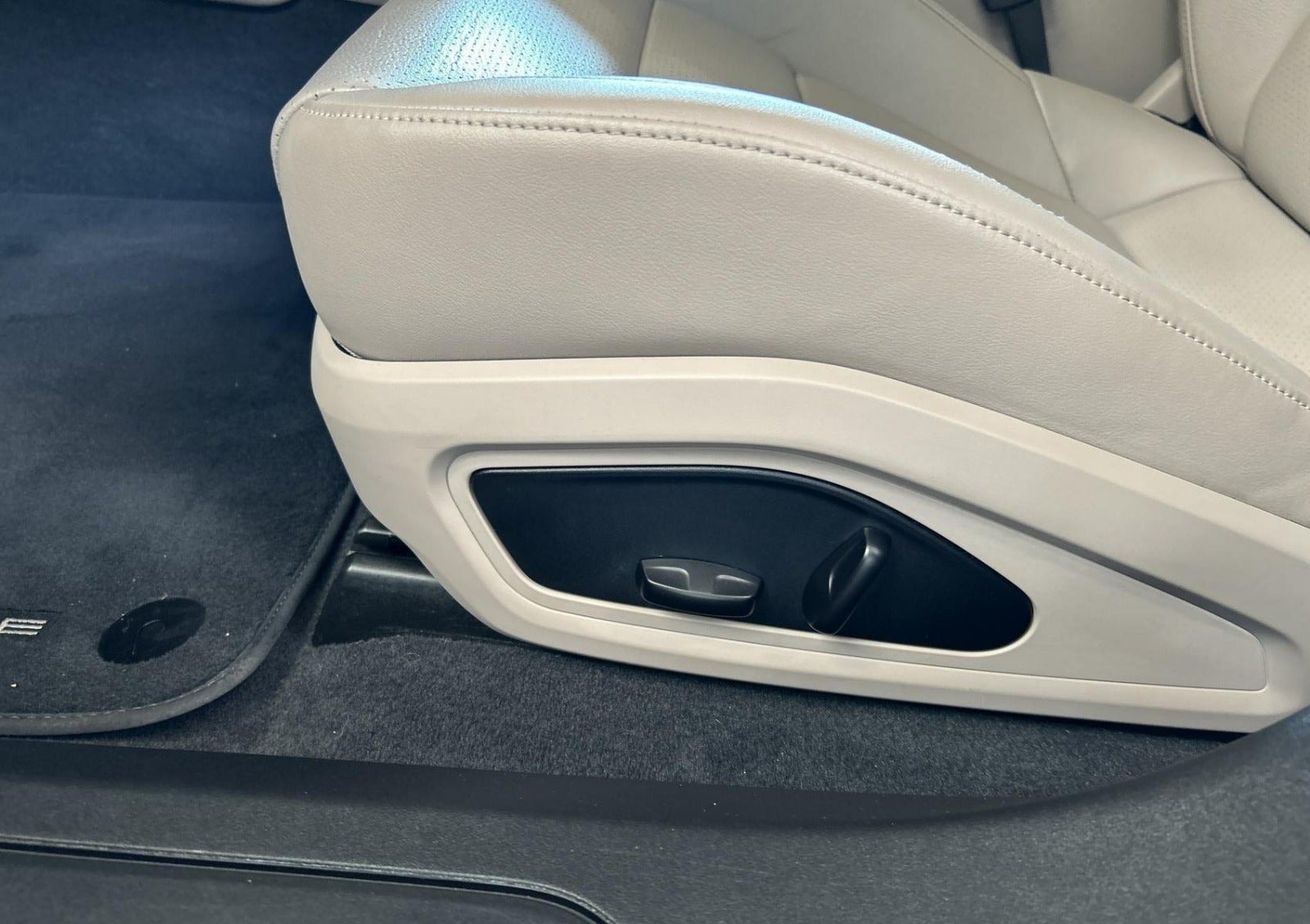 Porsche Taycan Direct Drive/Automatic, 326hp, 2021
