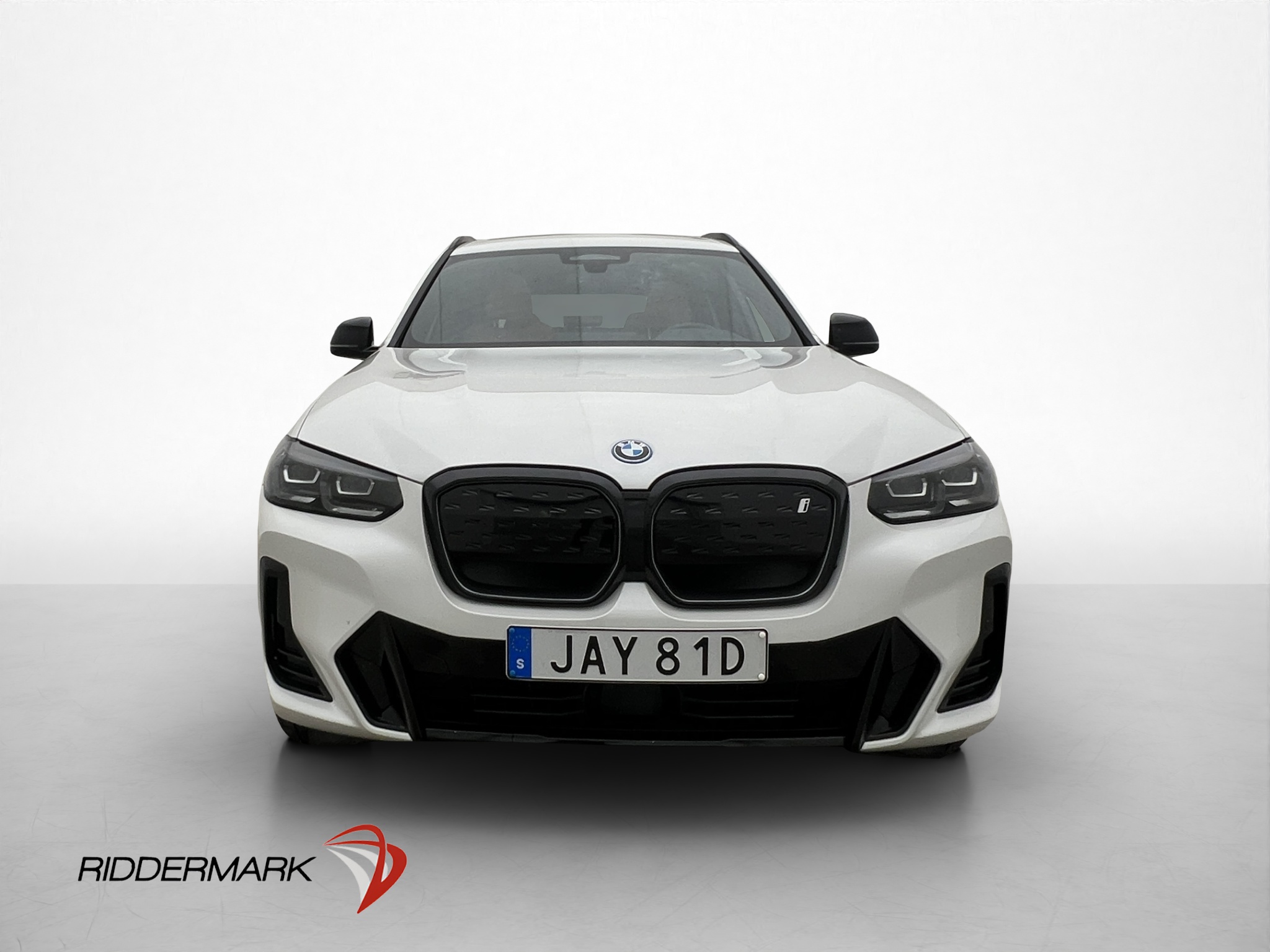 BMW iX3, 286hp, 2024