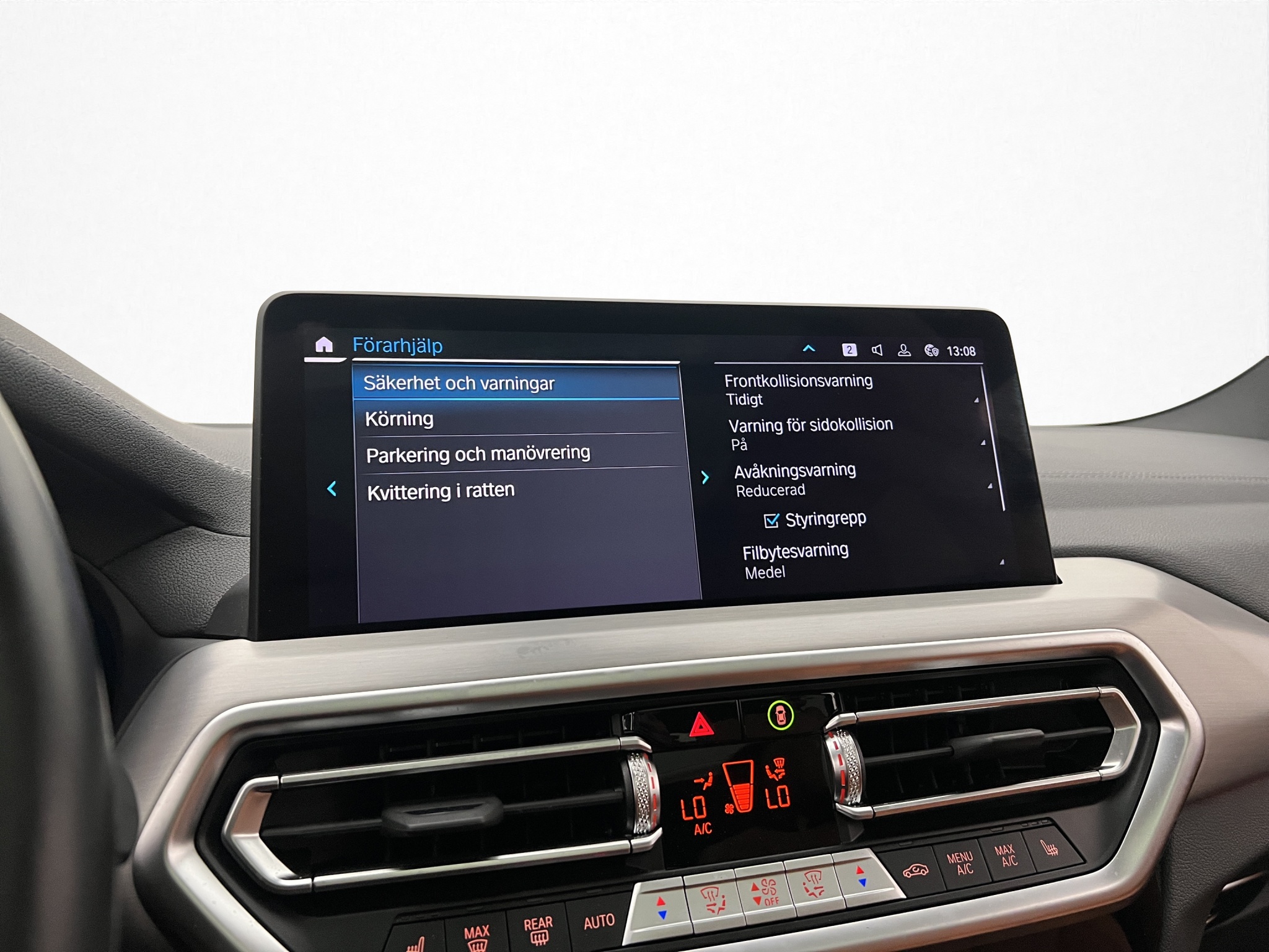 BMW iX3, 286hp, 2024
