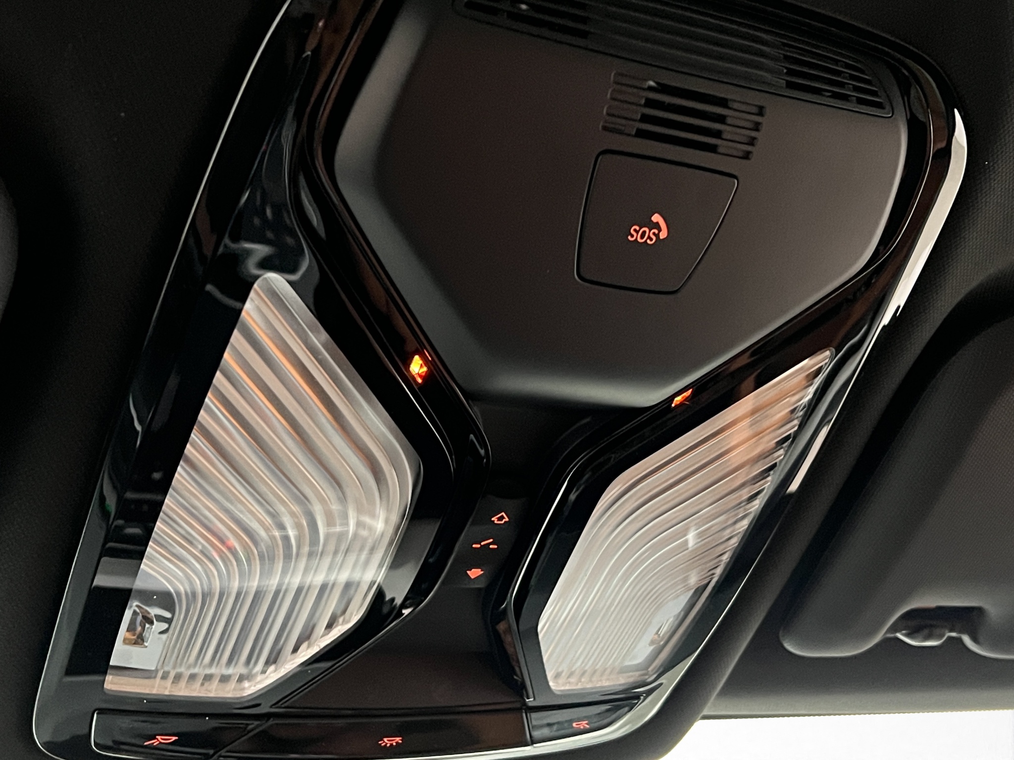 BMW iX3, 286hp, 2024