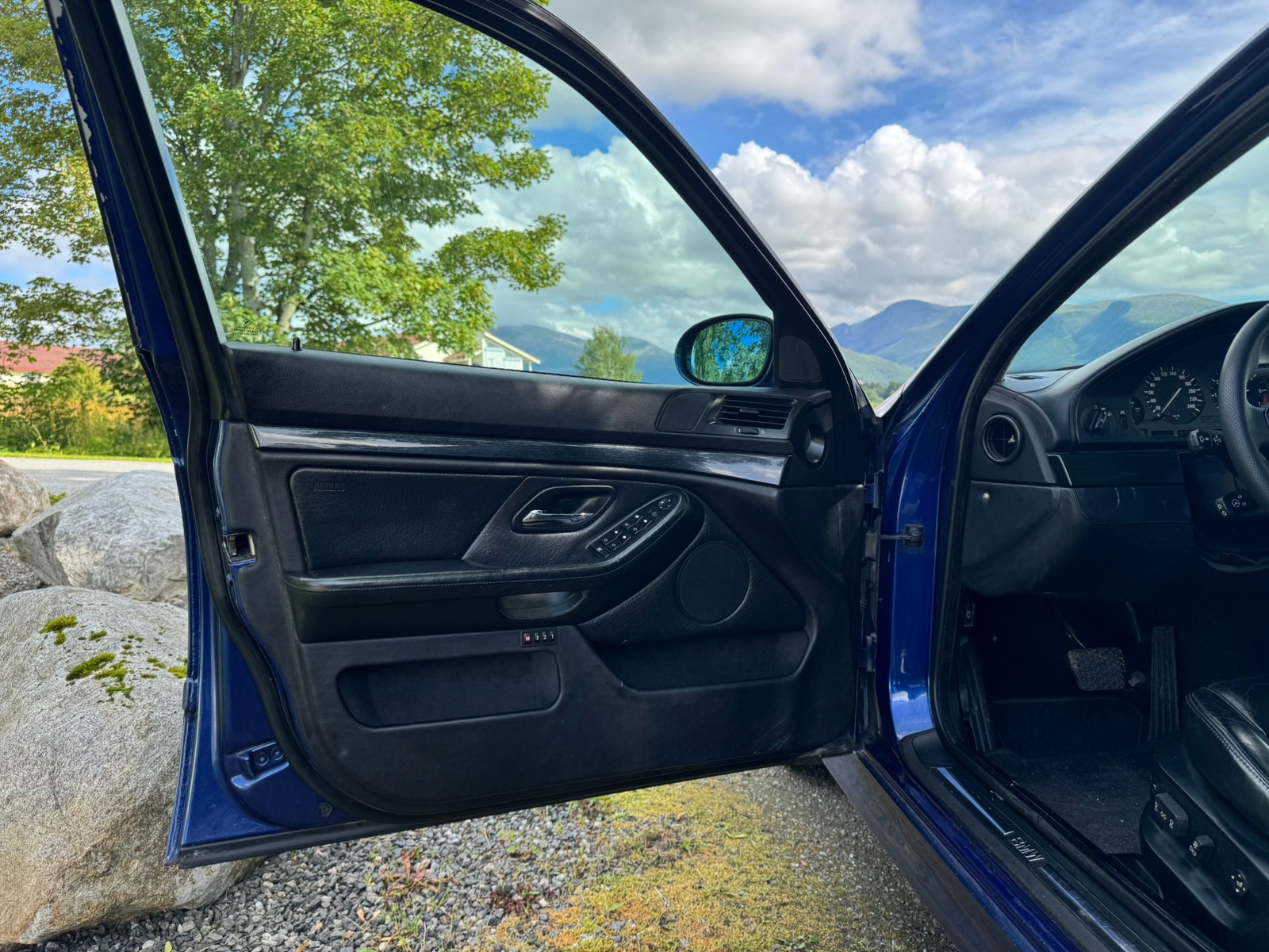 BMW 528i Sedan Automatic, 5-trins, 193ps, 1996