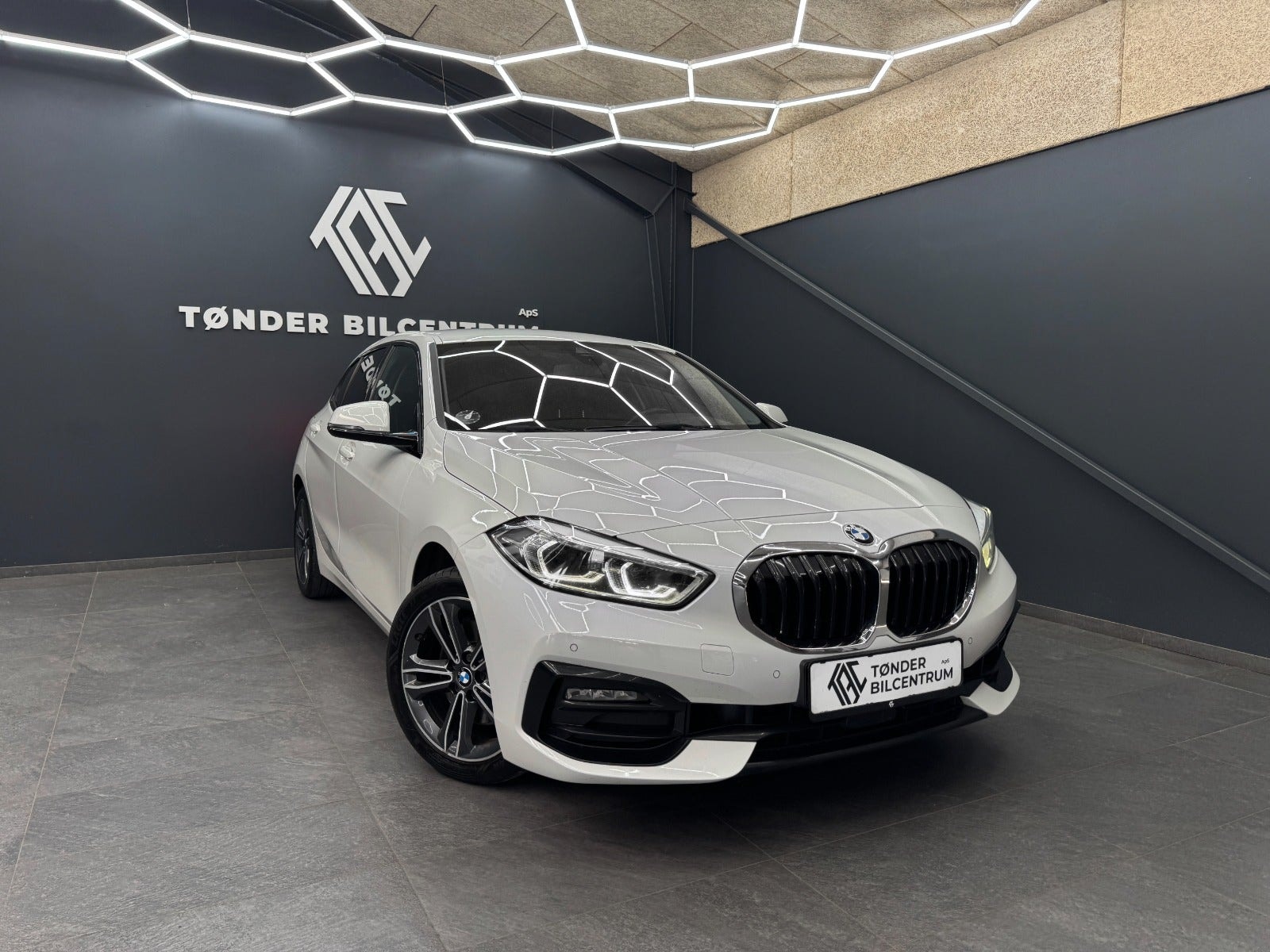 BMW 118d Steptronic, 8-trins, 150ps, 2020
