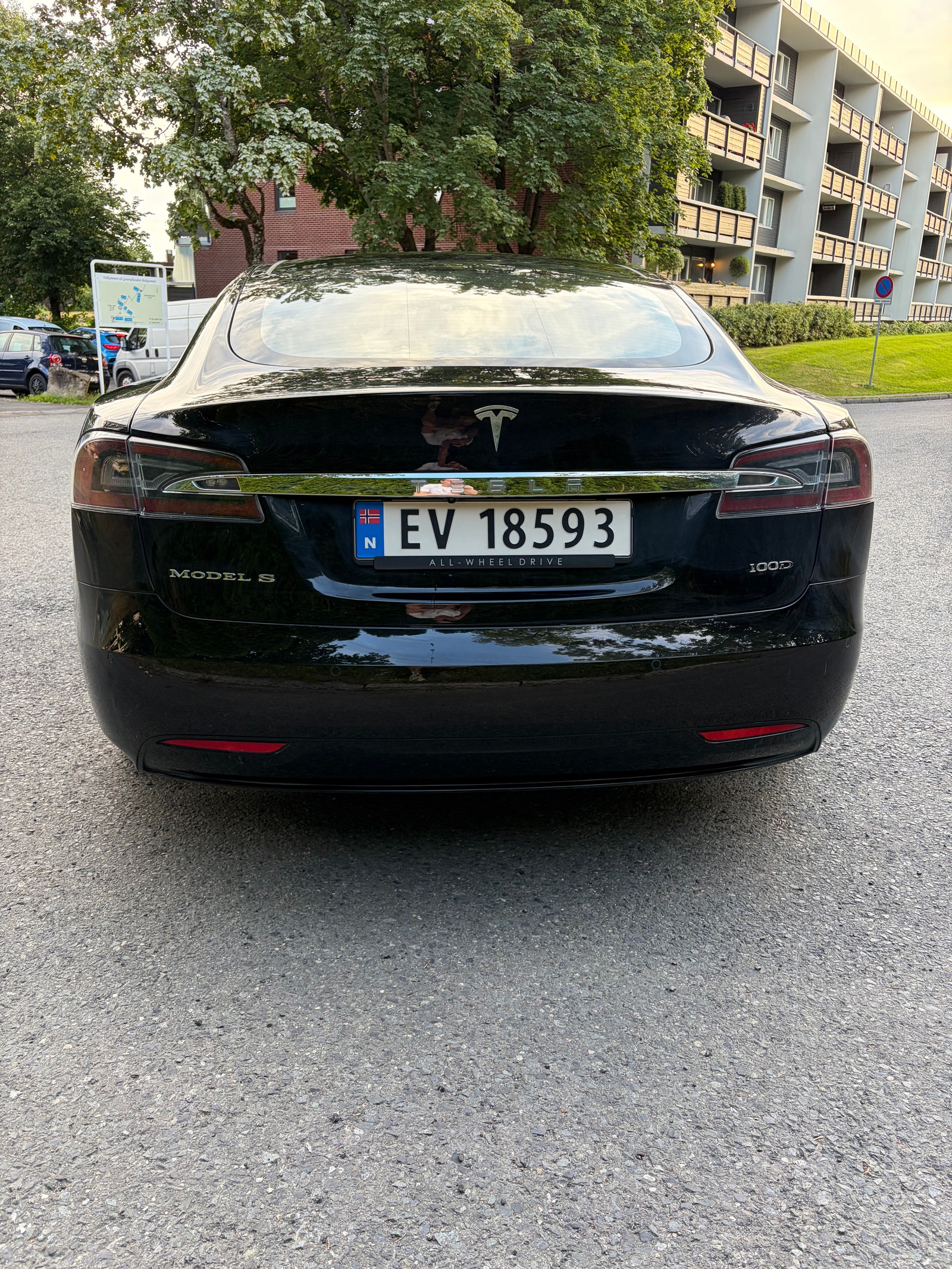 Tesla Model S 100D, 525ps, 2018