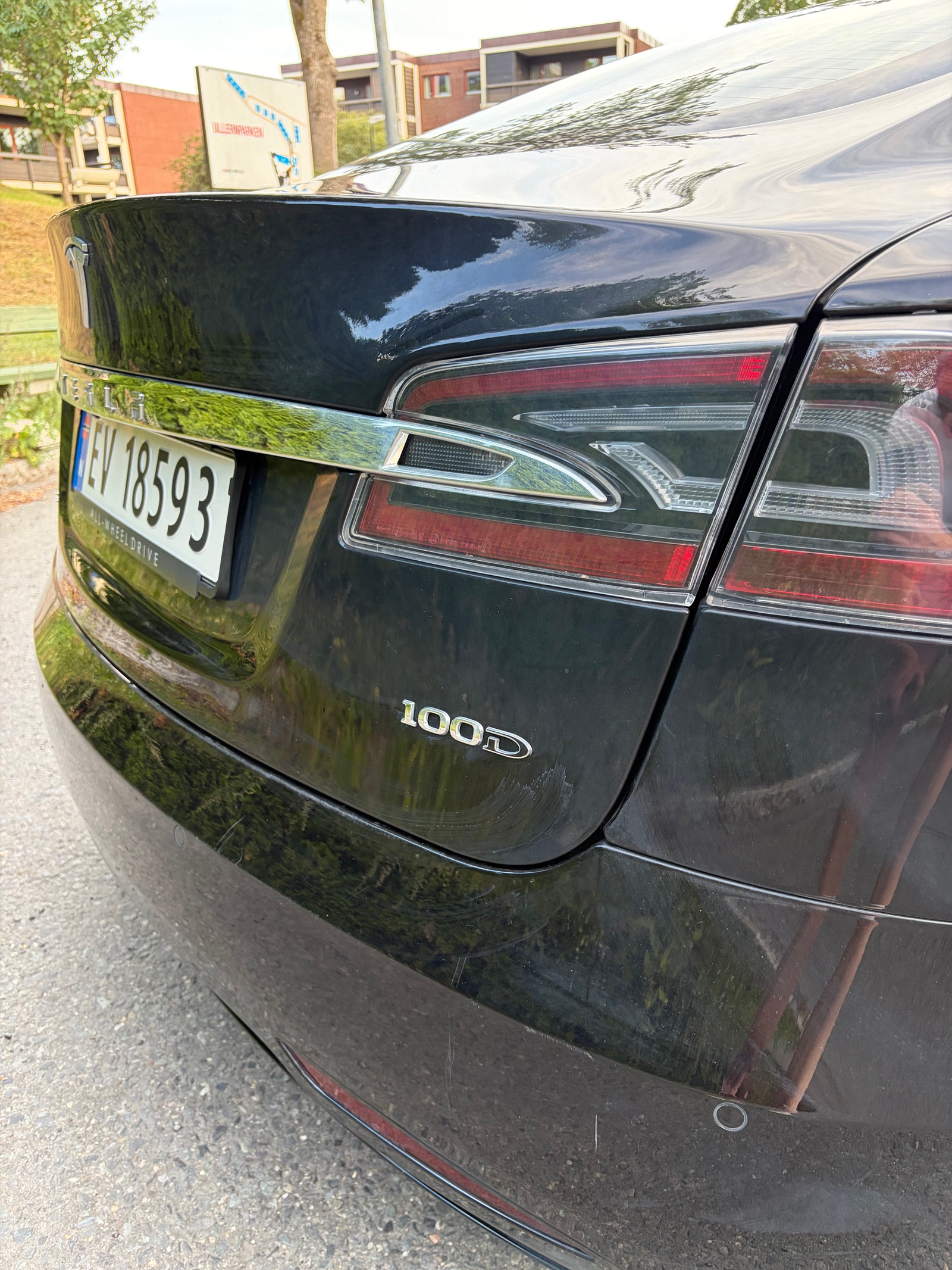 Tesla Model S 100D, 525ps, 2018