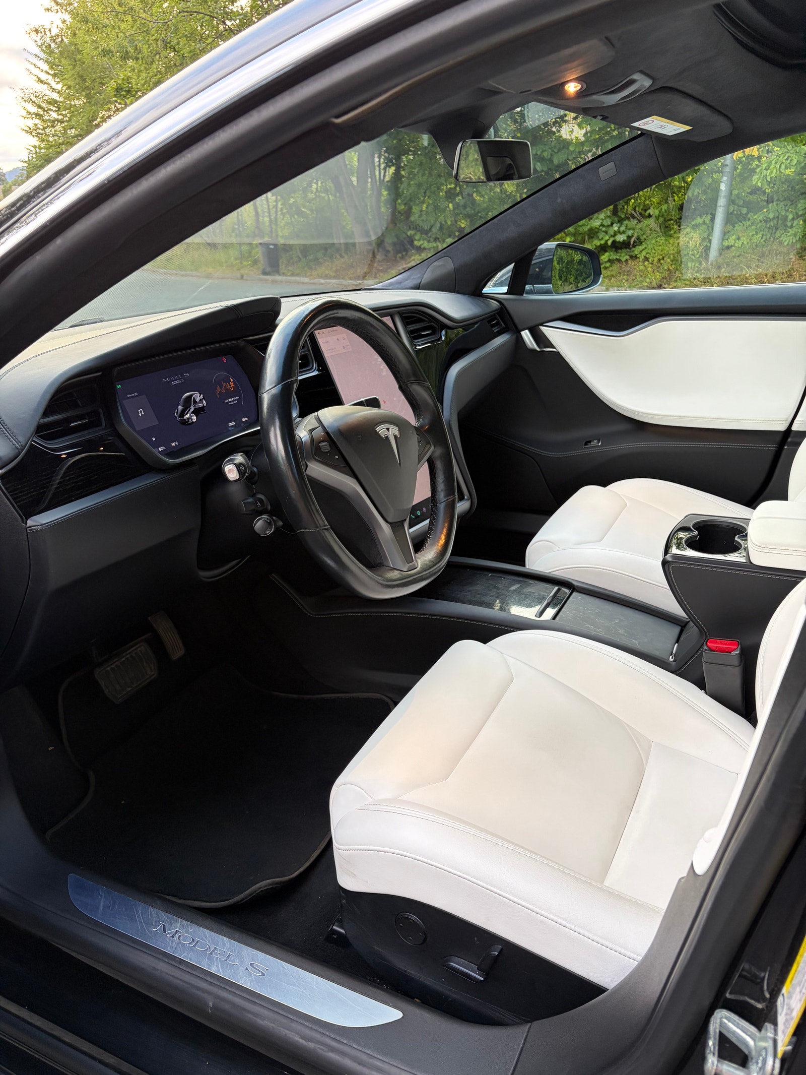 Tesla Model S 100D, 525ps, 2018