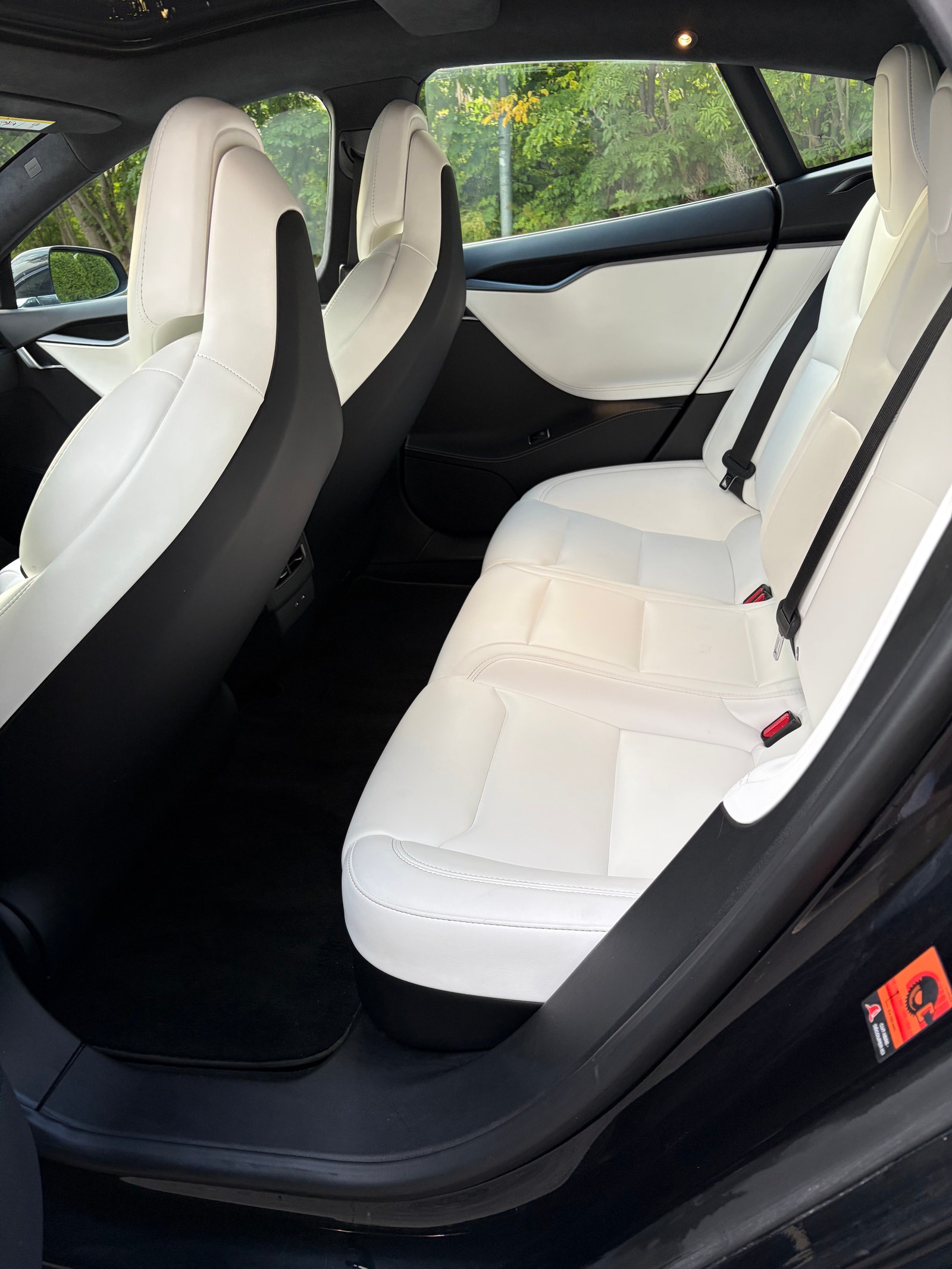 Tesla Model S 100D, 525ps, 2018