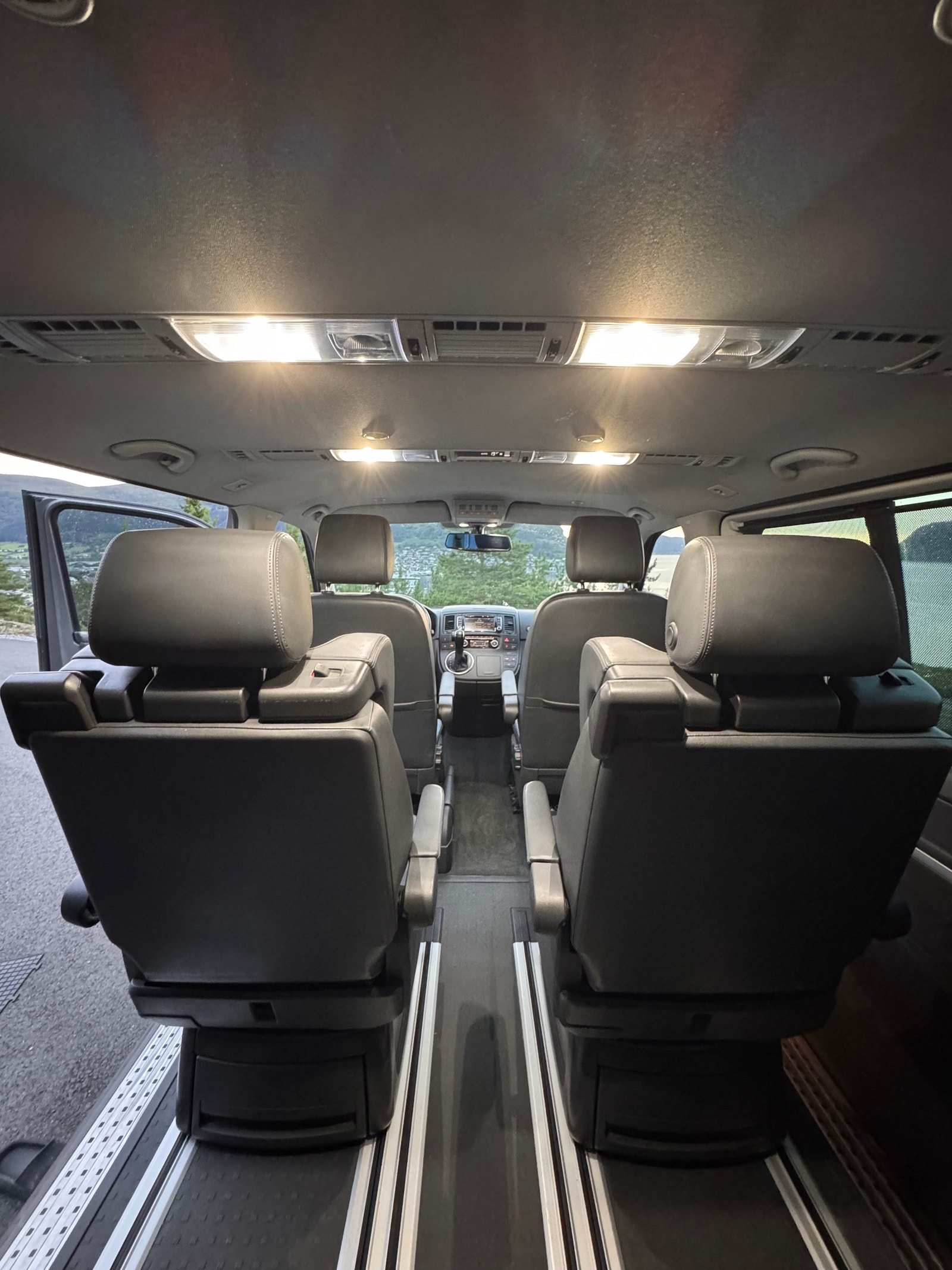 Volkswagen Multivan 2.0 TDI BMT 4Motion DSG Sequential, 7-trins, 180ps, 2014