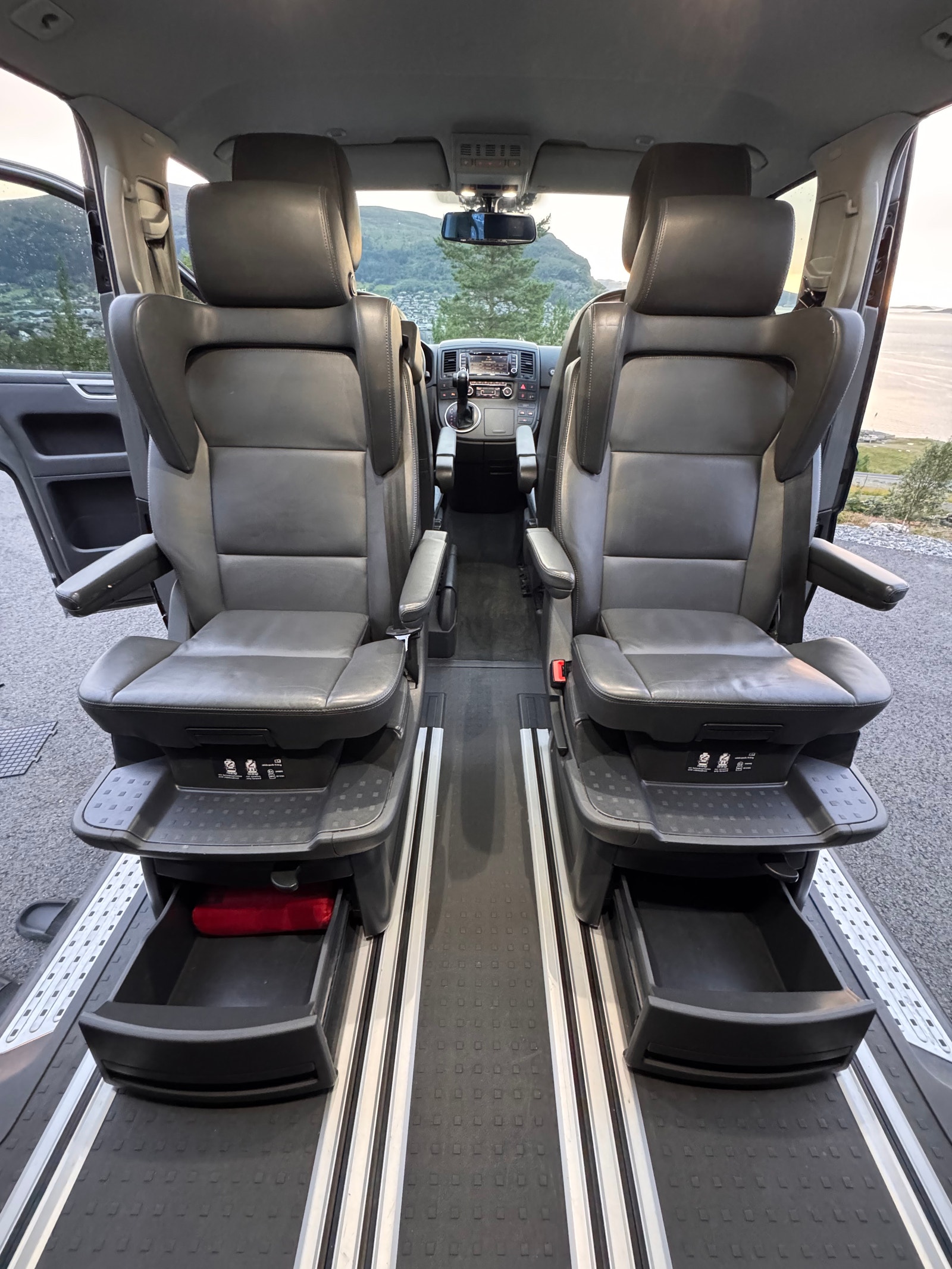 Volkswagen Multivan 2.0 TDI BMT 4Motion DSG Sequential, 7-trins, 180ps, 2014