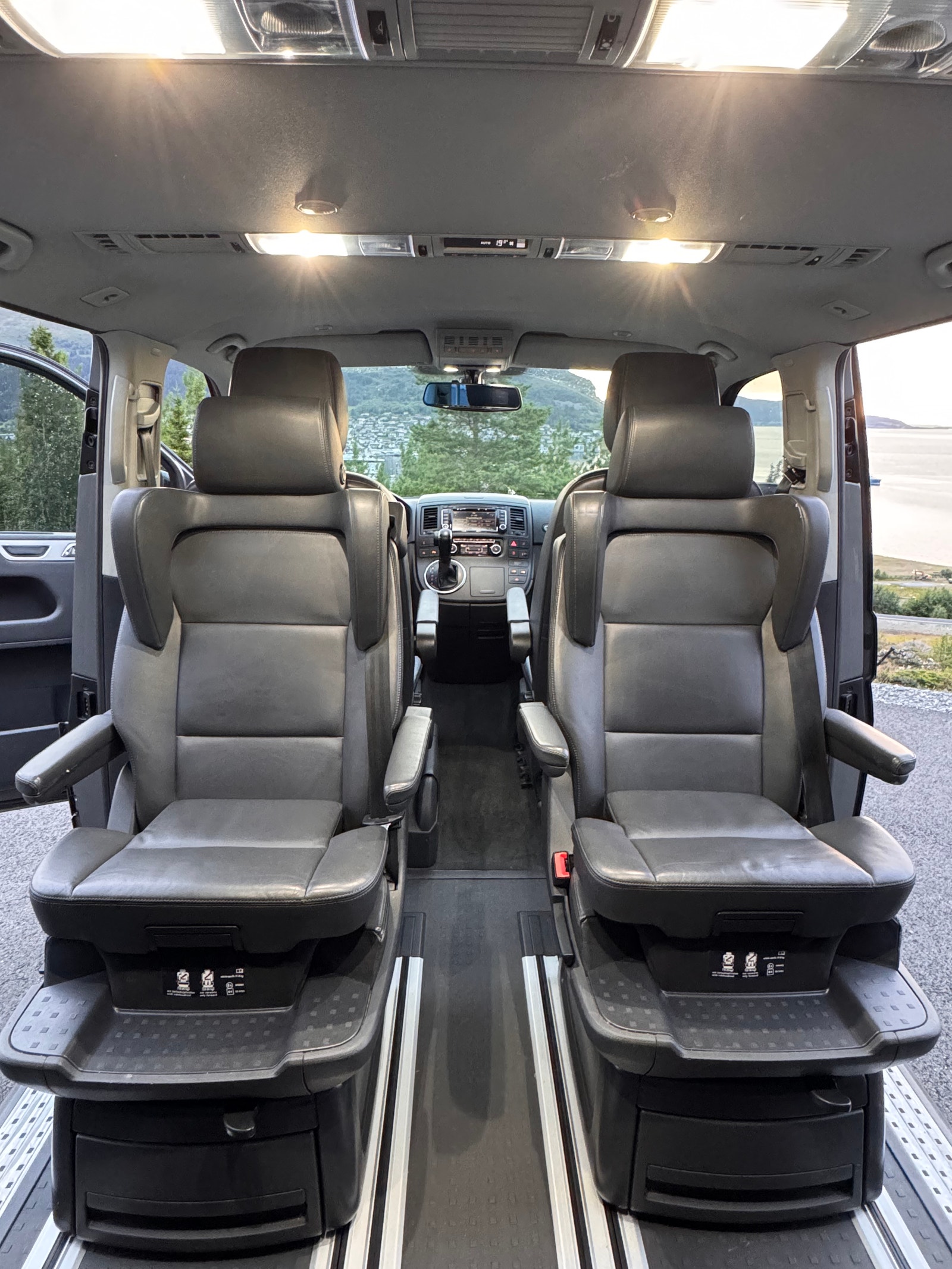 Volkswagen Multivan 2.0 TDI BMT 4Motion DSG Sequential, 7-trins, 180ps, 2014
