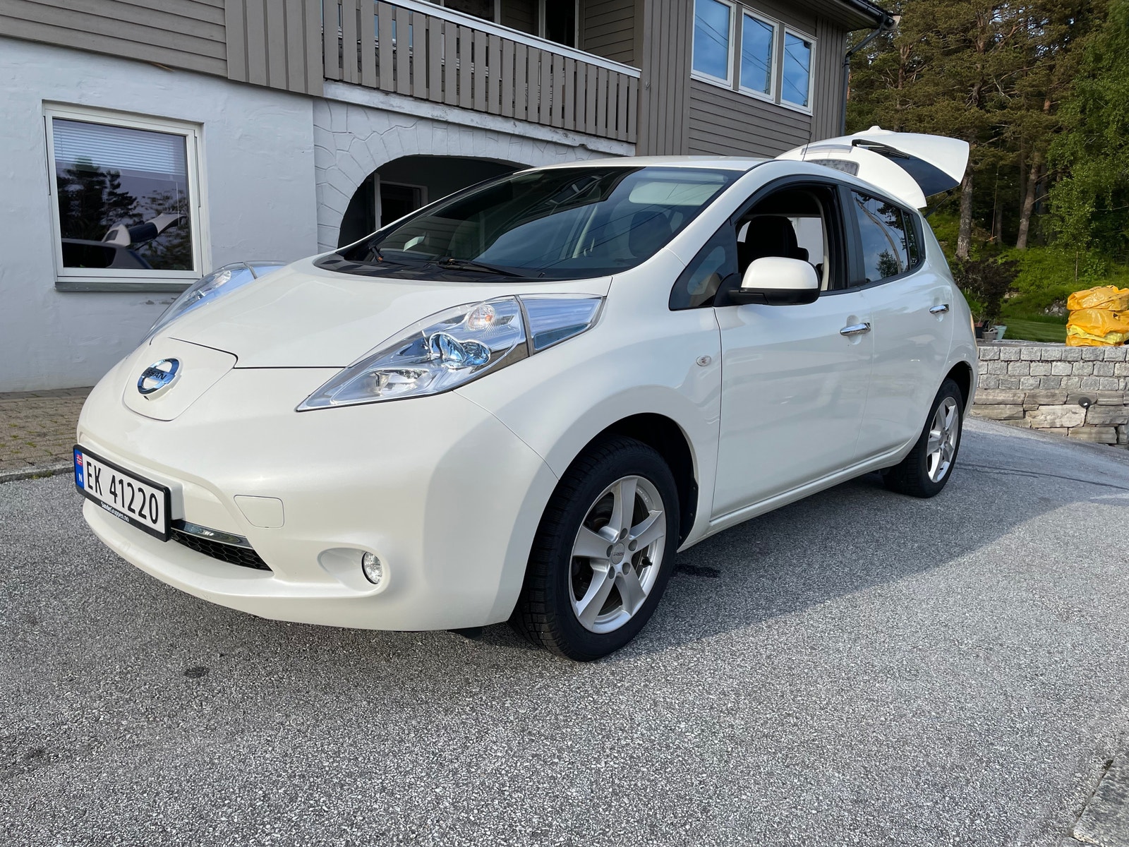 Nissan Leaf 30 kWh, 109hp, 2016