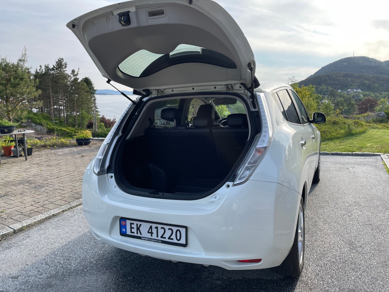 Nissan Leaf 30 kWh, 109hp, 2016