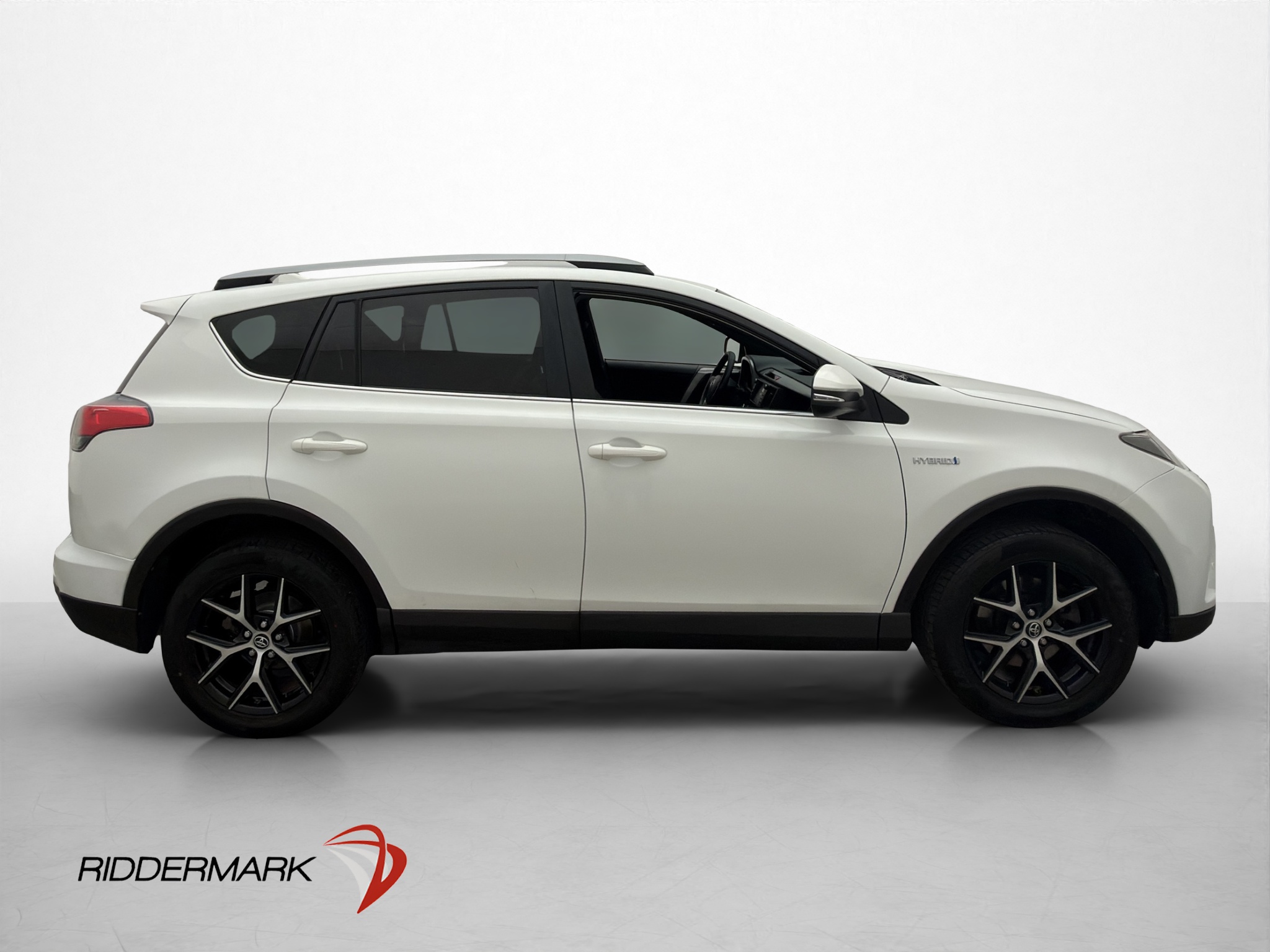 Toyota RAV4 Hybrid 2.5 Dual VVT-i AWD-i E-CVT, 197hp, 2017