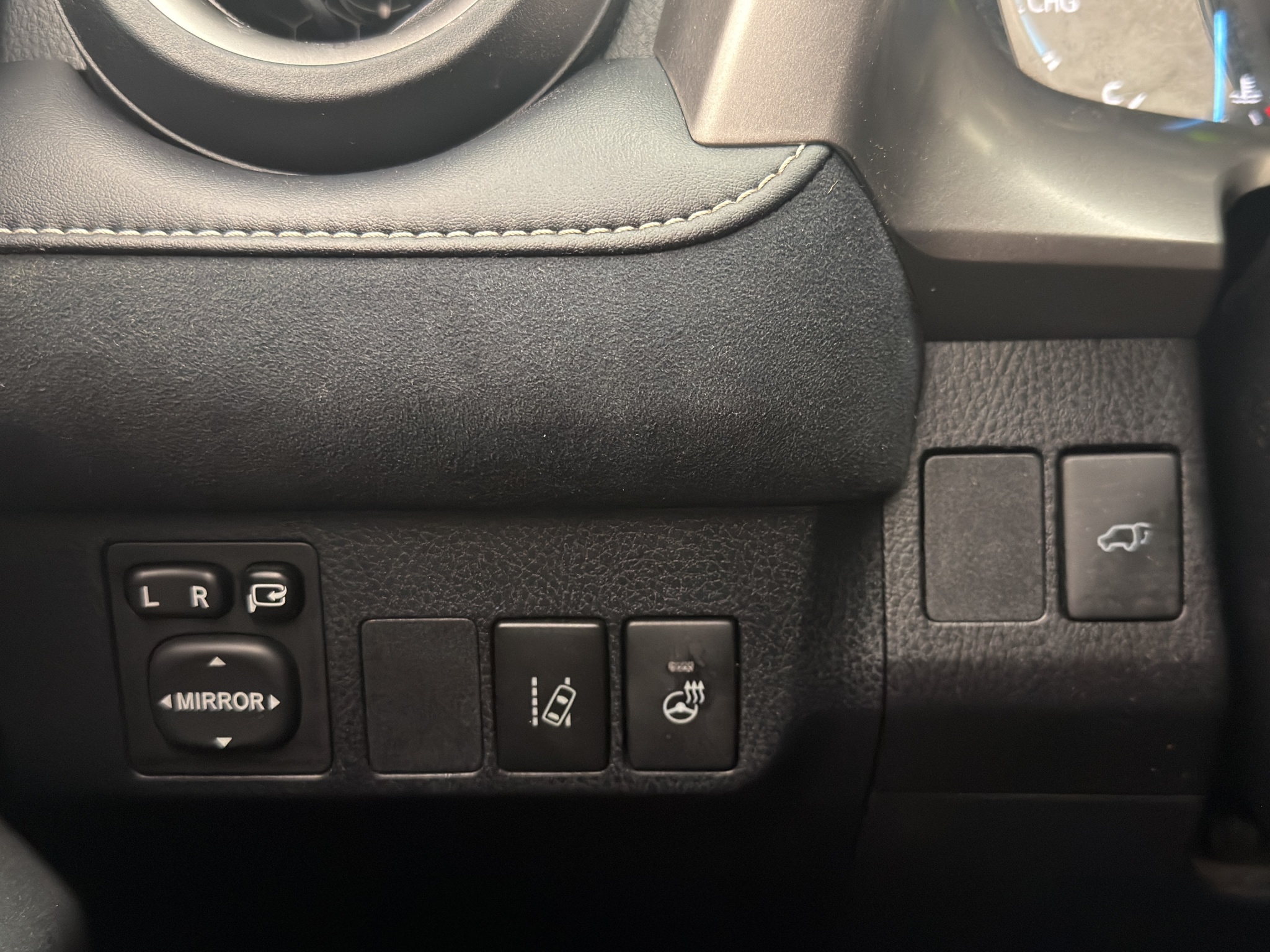Toyota RAV4 Hybrid 2.5 Dual VVT-i AWD-i E-CVT, 197hp, 2017