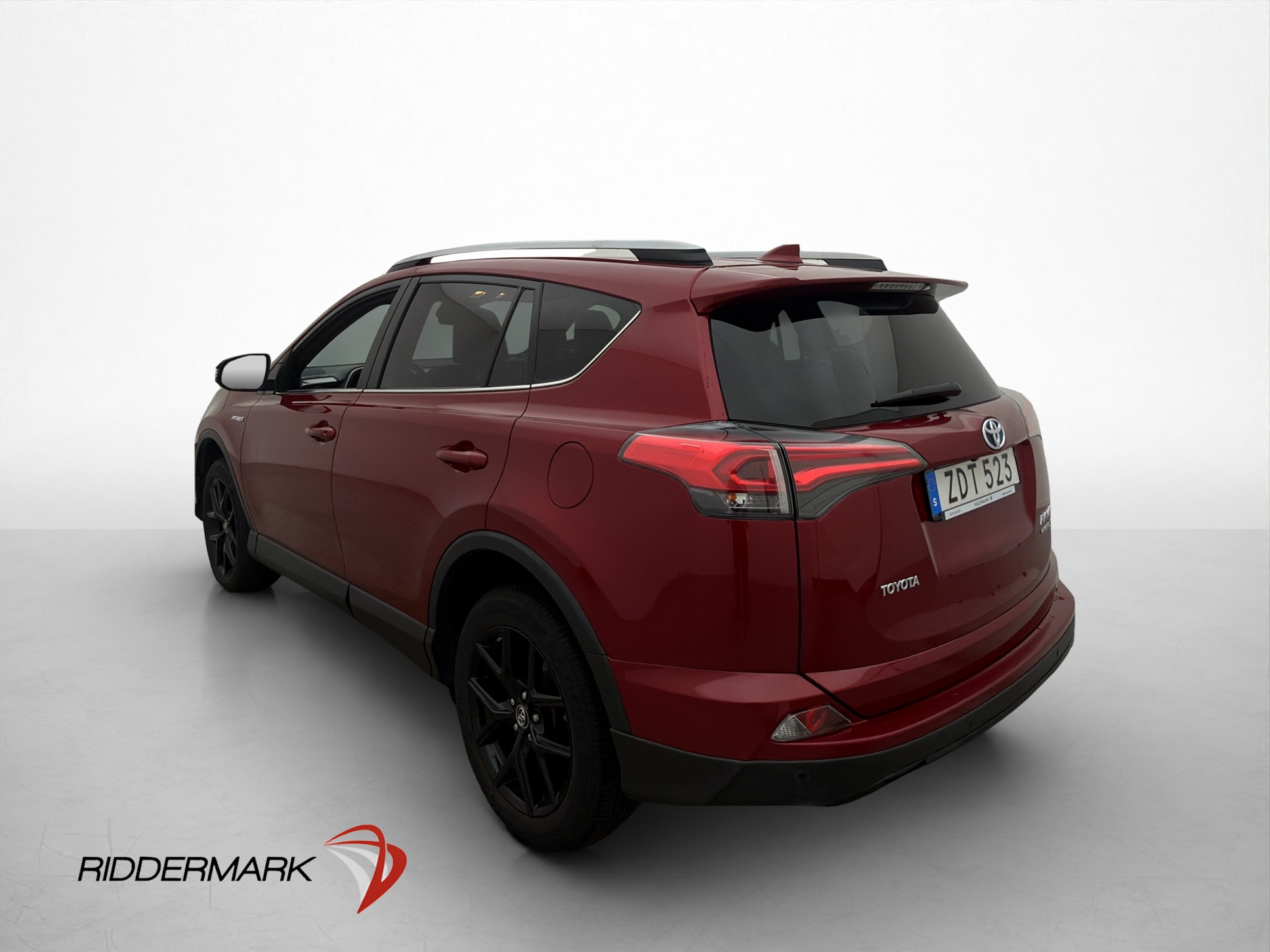 Toyota RAV4 Hybrid 2.5 Dual VVT-i AWD-i E-CVT, 197hp, 2018