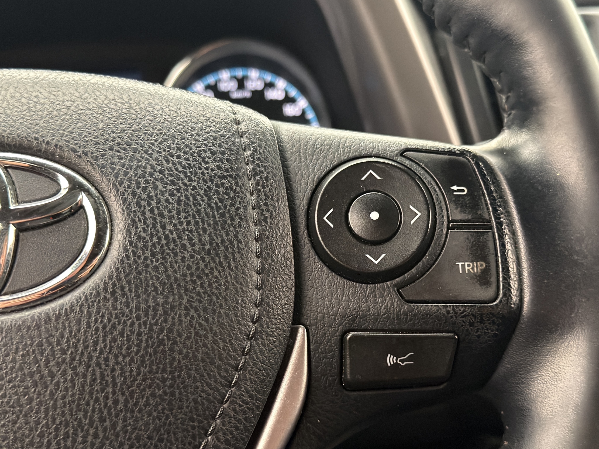 Toyota RAV4 Hybrid 2.5 Dual VVT-i AWD-i E-CVT, 197hp, 2018