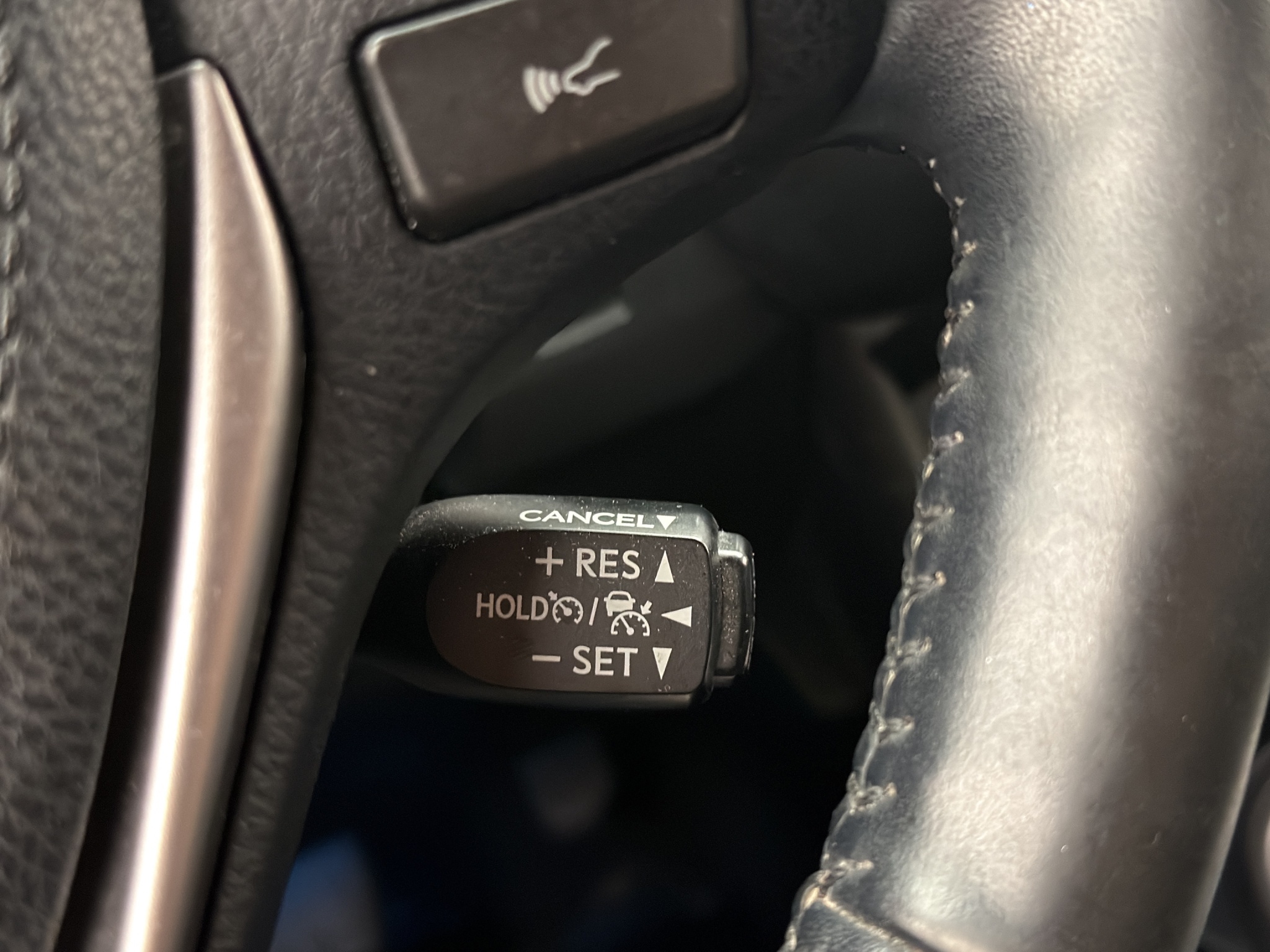 Toyota RAV4 Hybrid 2.5 Dual VVT-i AWD-i E-CVT, 197hp, 2018
