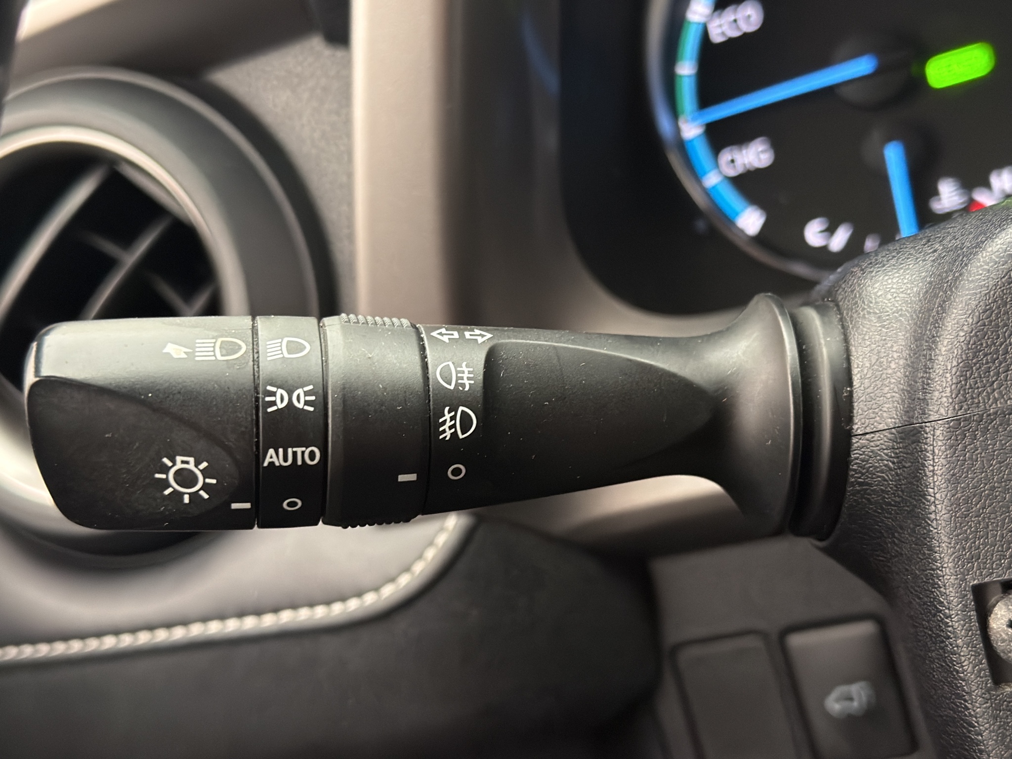 Toyota RAV4 Hybrid 2.5 Dual VVT-i AWD-i E-CVT, 197hp, 2018