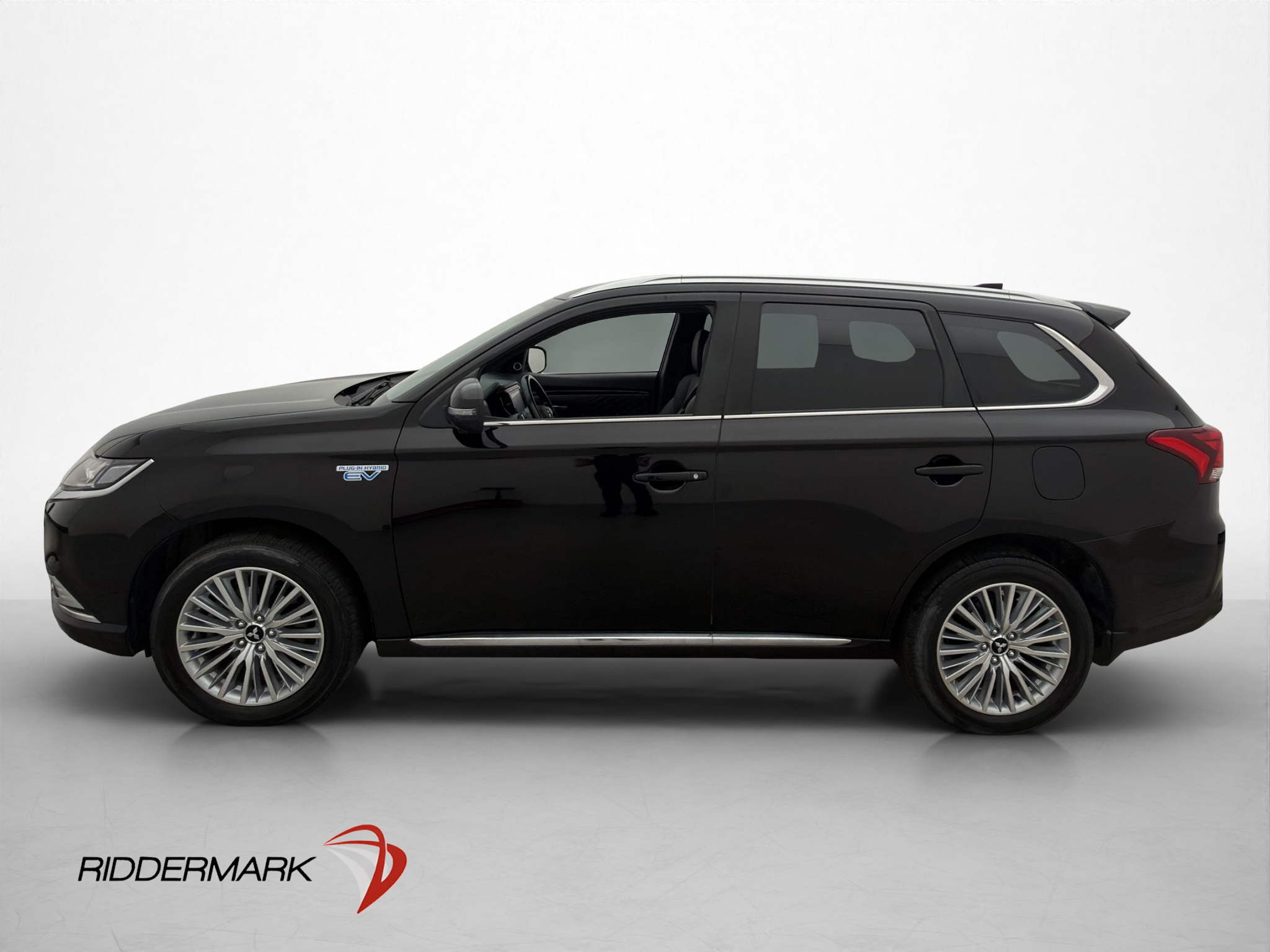 Mitsubishi Outlander PHEV CVT, 224hk, 2020
