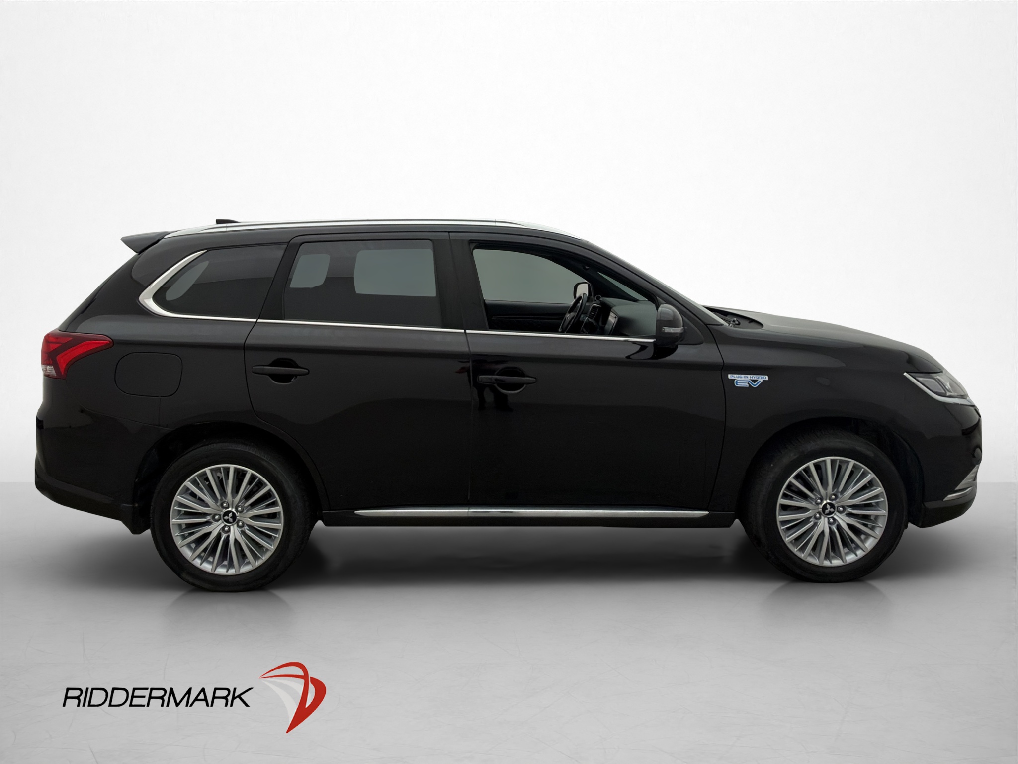 Mitsubishi Outlander PHEV CVT, 224hk, 2020