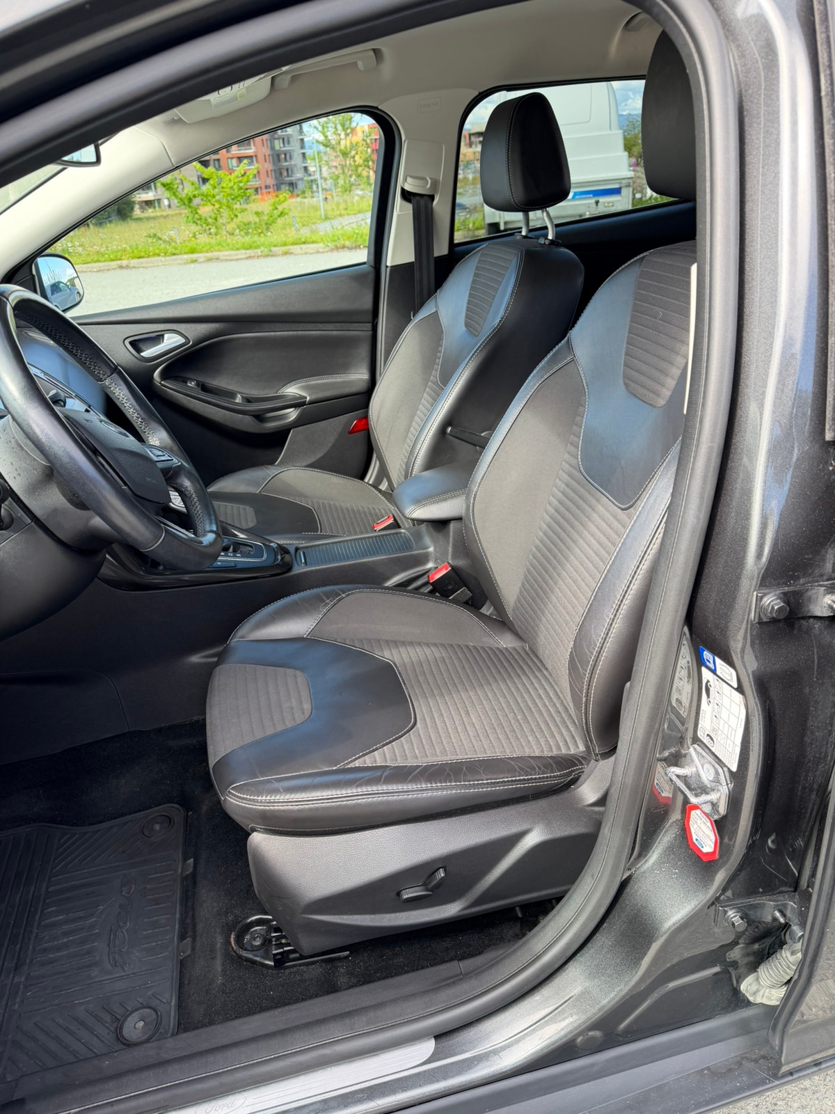 Ford Focus Combi 1.5 TDCi Powershift 6, 6-trins, 120ps, 2017