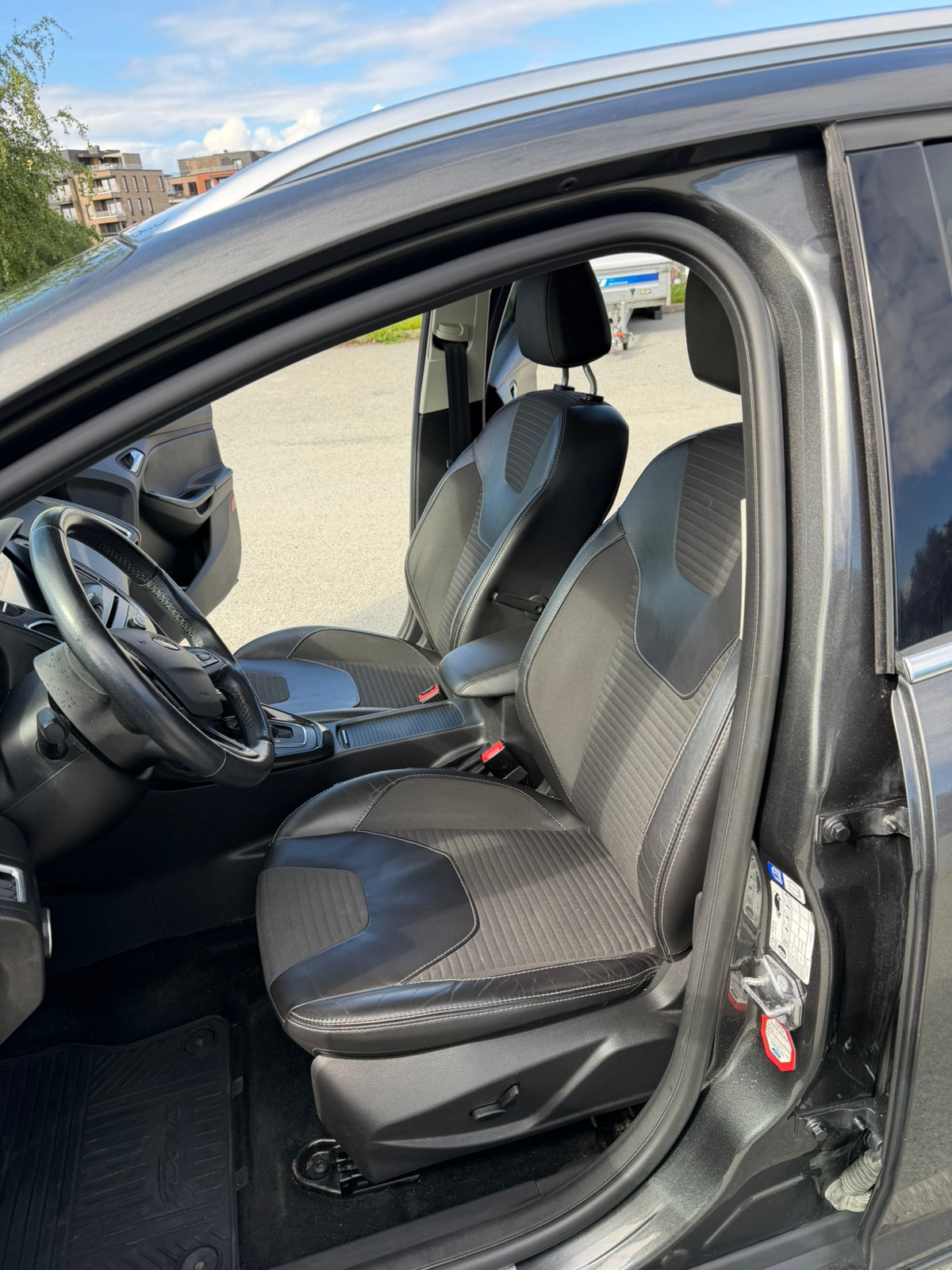 Ford Focus Combi 1.5 TDCi Powershift 6, 6-trins, 120ps, 2017