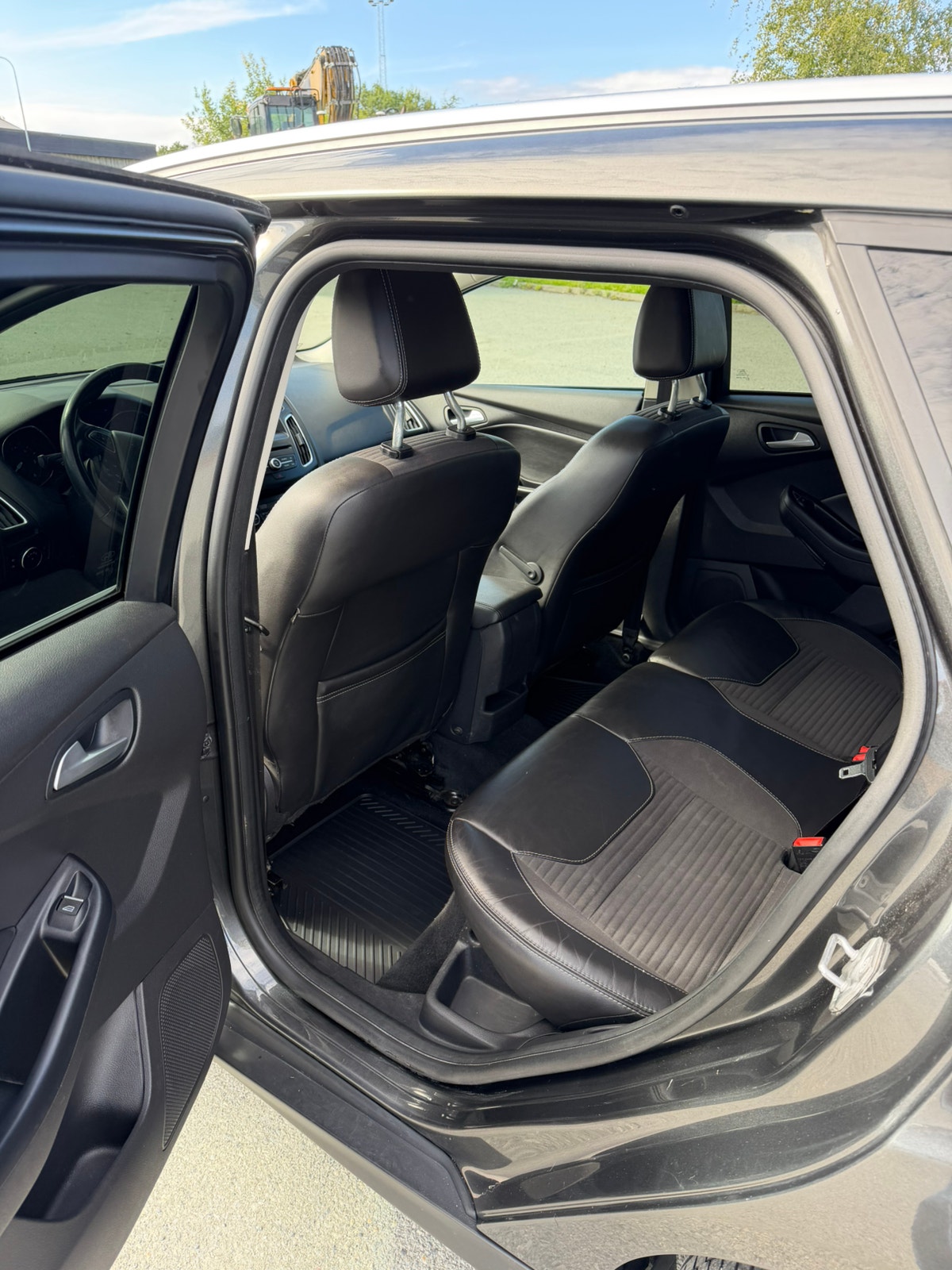 Ford Focus Combi 1.5 TDCi Powershift 6, 6-trins, 120ps, 2017