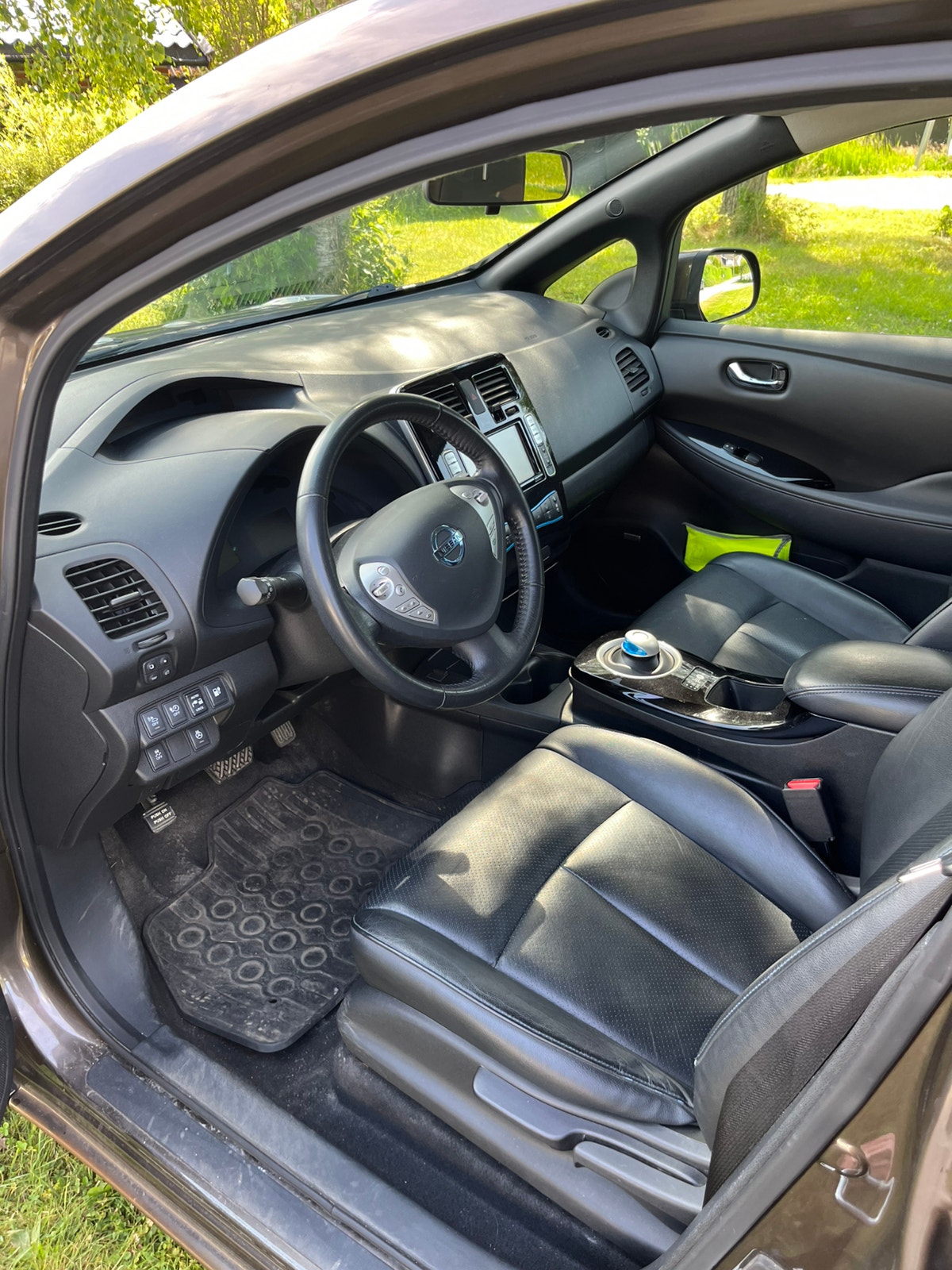 Nissan Leaf 30 kWh, 109hp, 2017