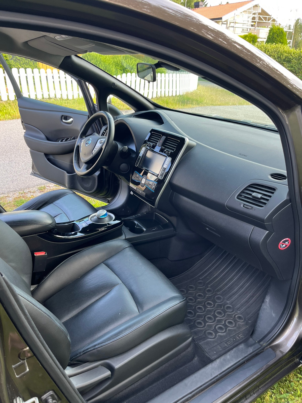 Nissan Leaf 30 kWh, 109hp, 2017