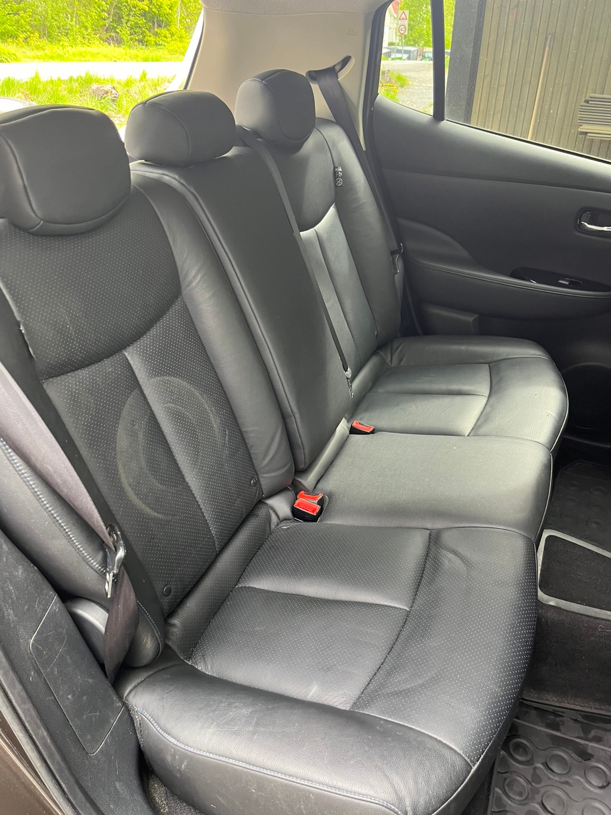 Nissan Leaf 30 kWh, 109hp, 2017