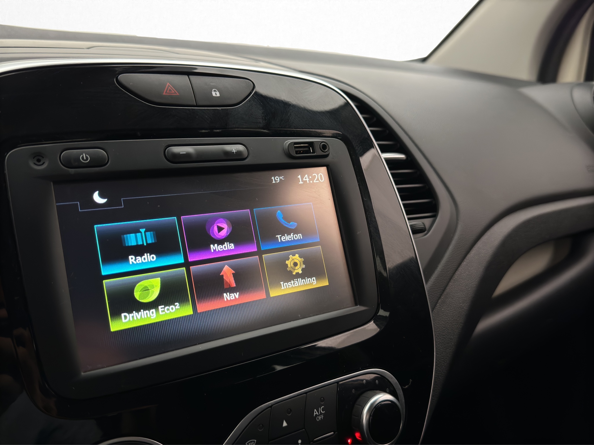 Renault Captur 0.9 TCe Manual, 5-trins, 90ps, 2018