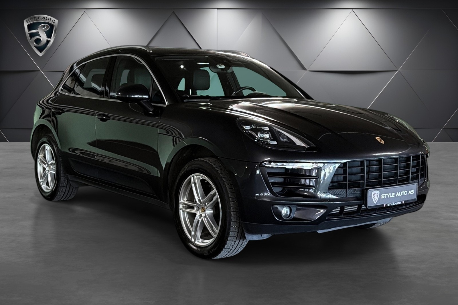 Porsche Macan PDK, 252hp, 2017