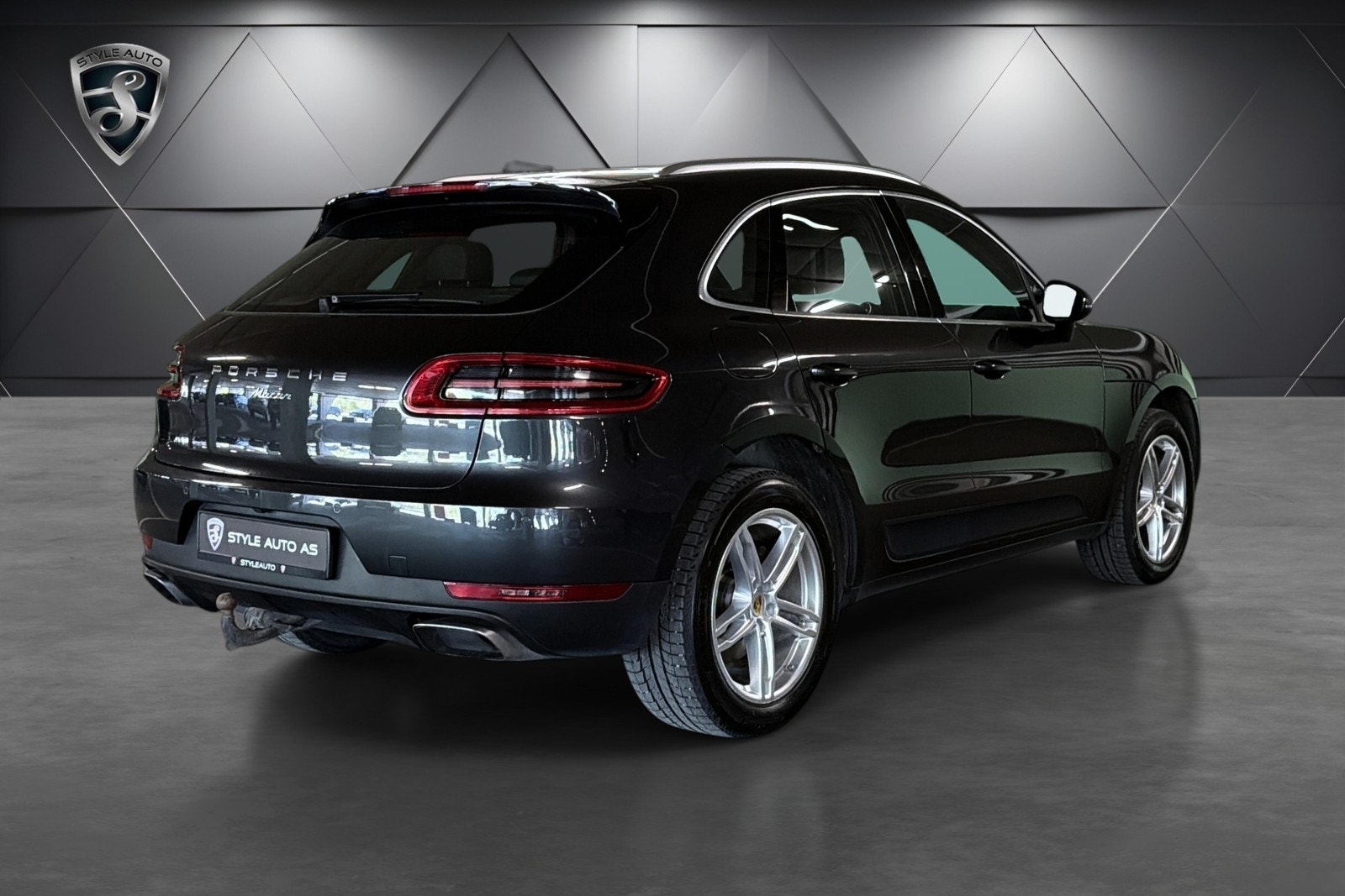 Porsche Macan PDK, 252hp, 2017