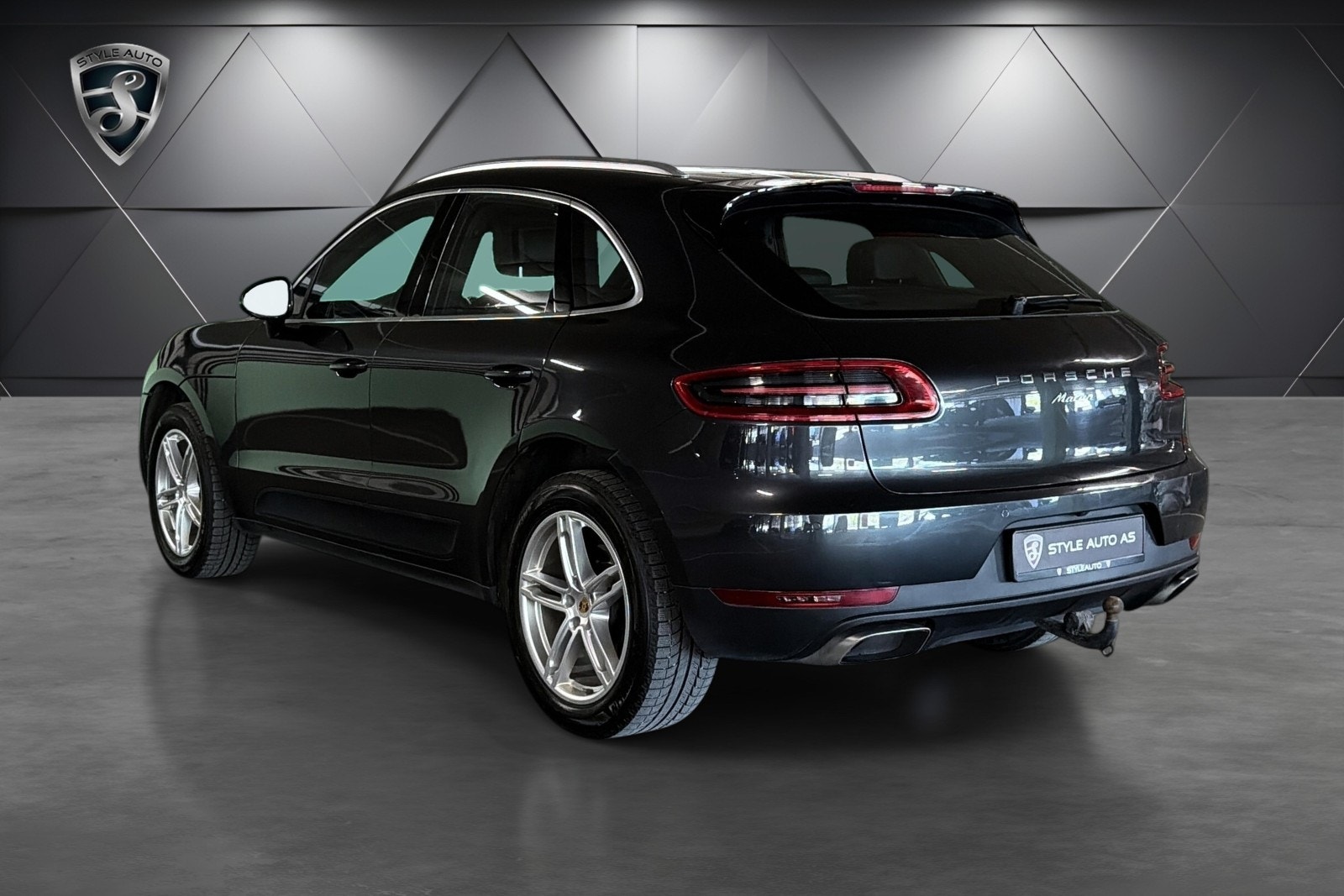 Porsche Macan PDK, 252hp, 2017