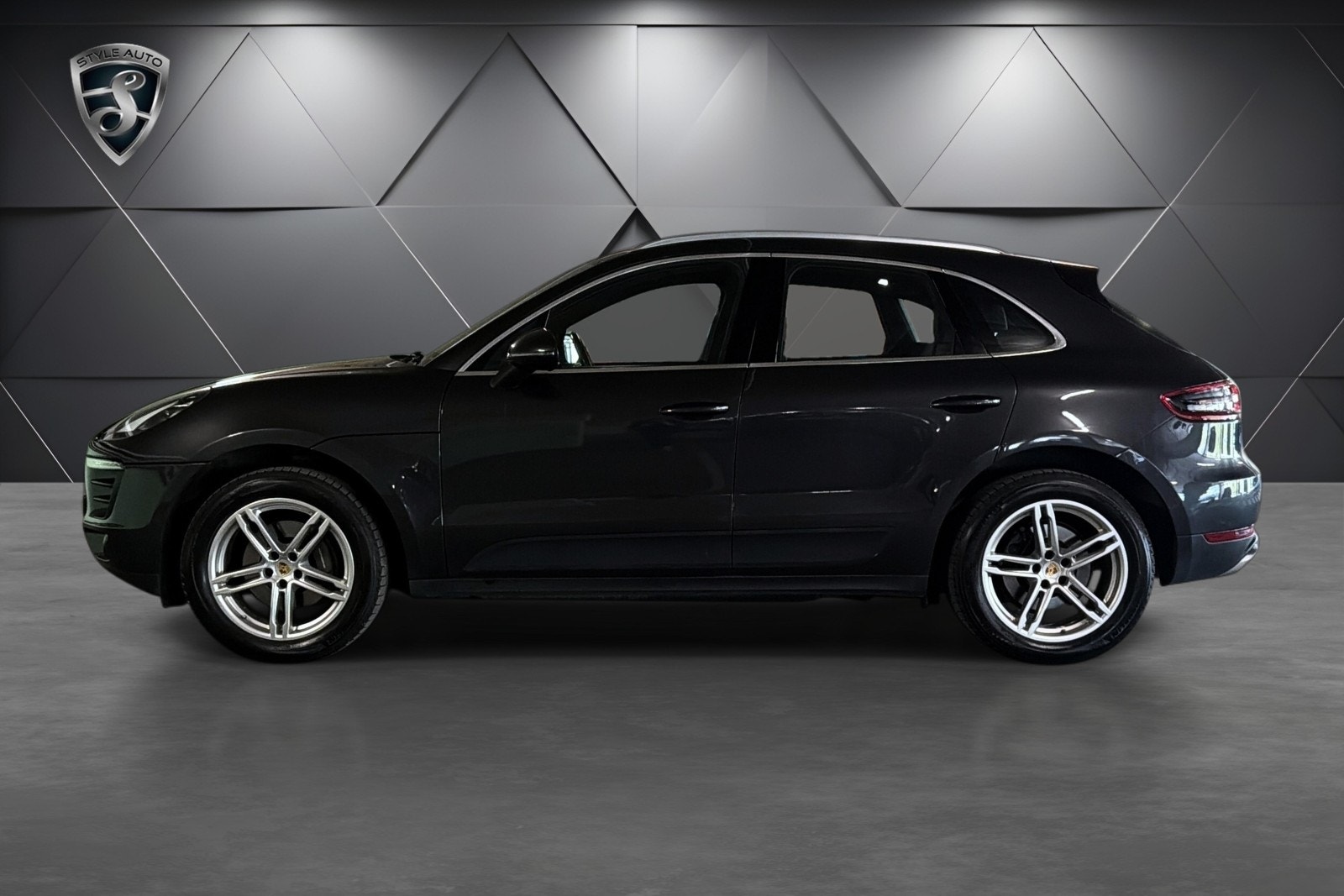 Porsche Macan PDK, 252hp, 2017