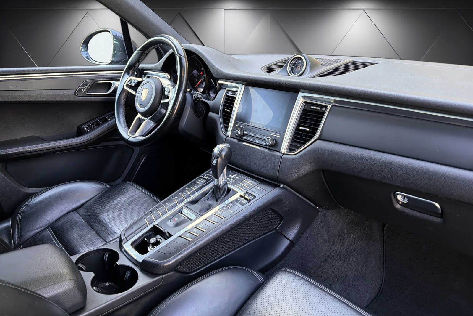 Porsche Macan PDK, 252hp, 2017