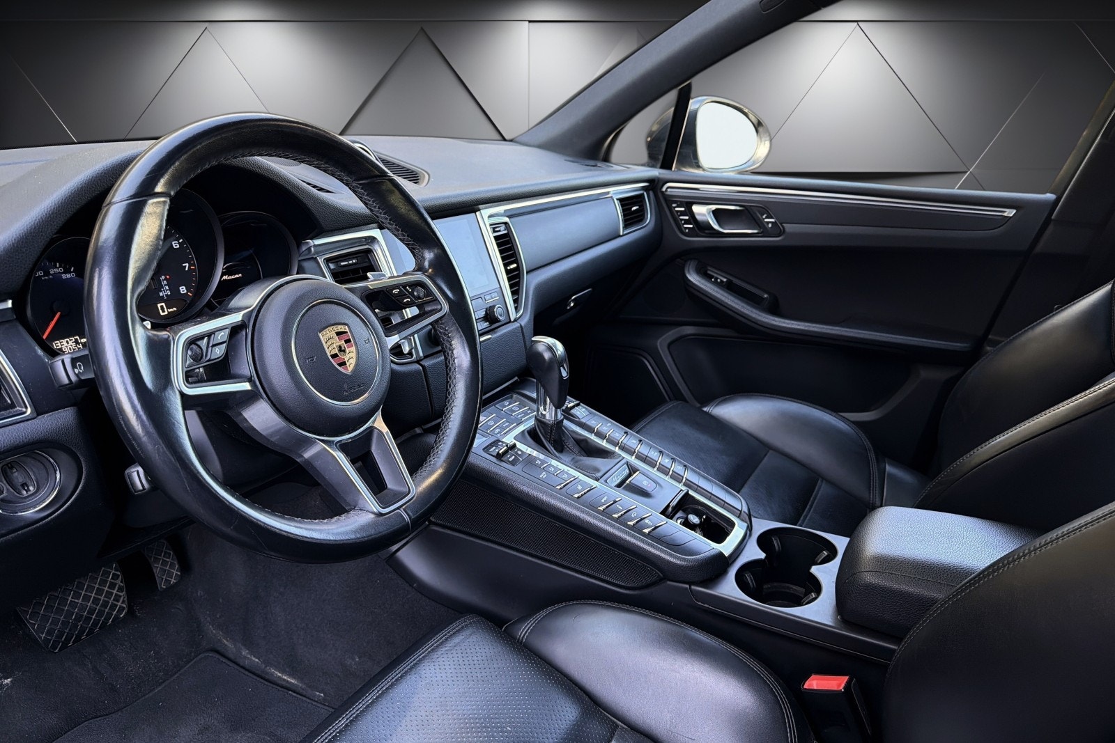 Porsche Macan PDK, 252hp, 2017