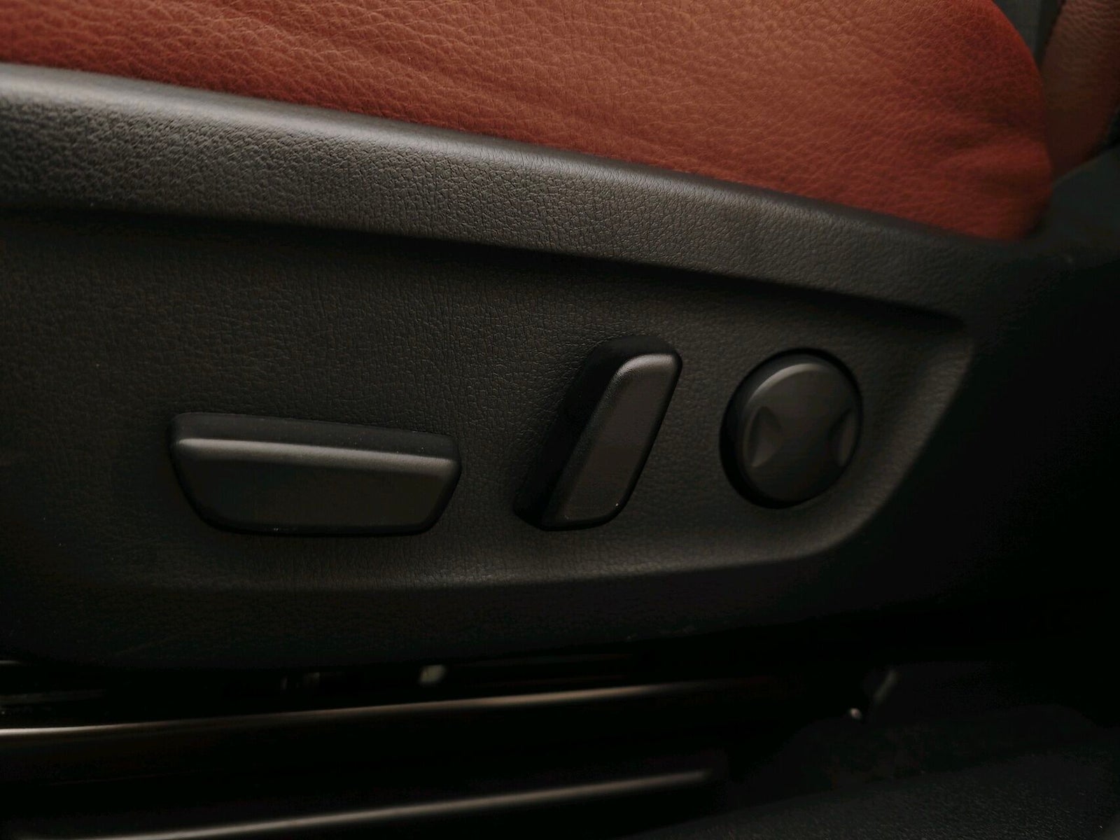 Mazda MX-30 e-Skyactiv EV, 143hp, 2022