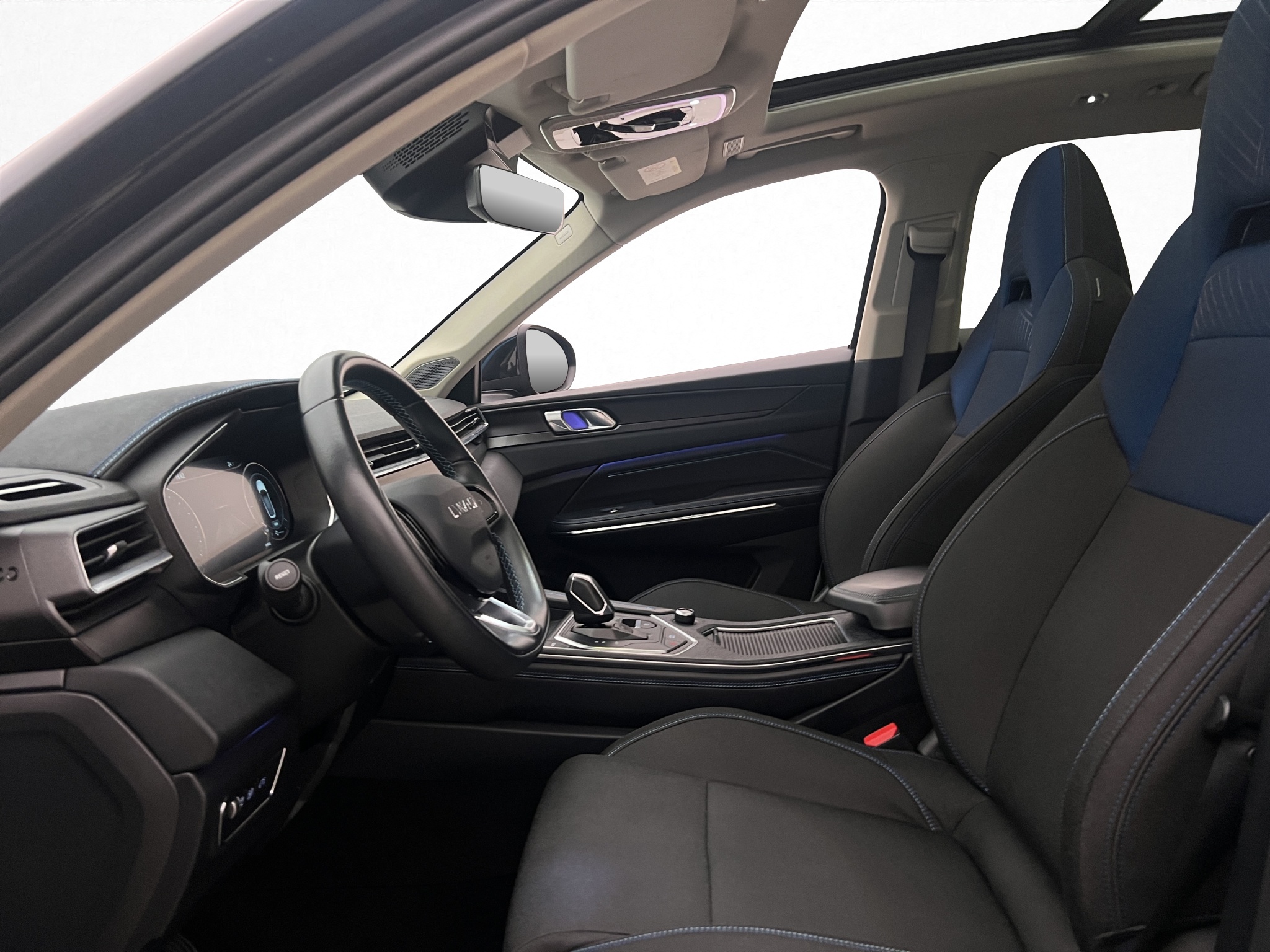 Lynk & Co 01 PHEV DCT, 261hp, 2022