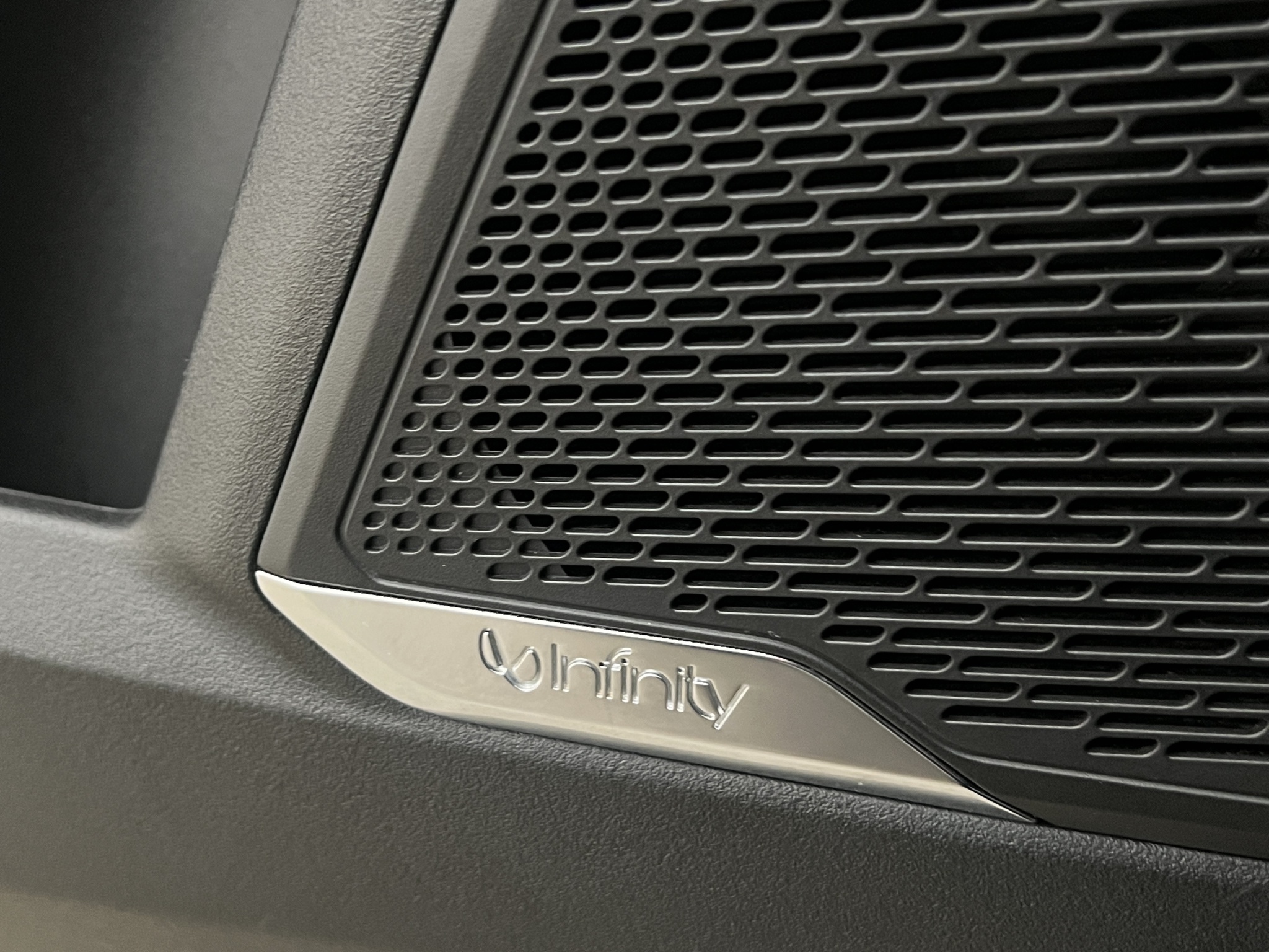 Lynk & Co 01 PHEV DCT, 261hp, 2022