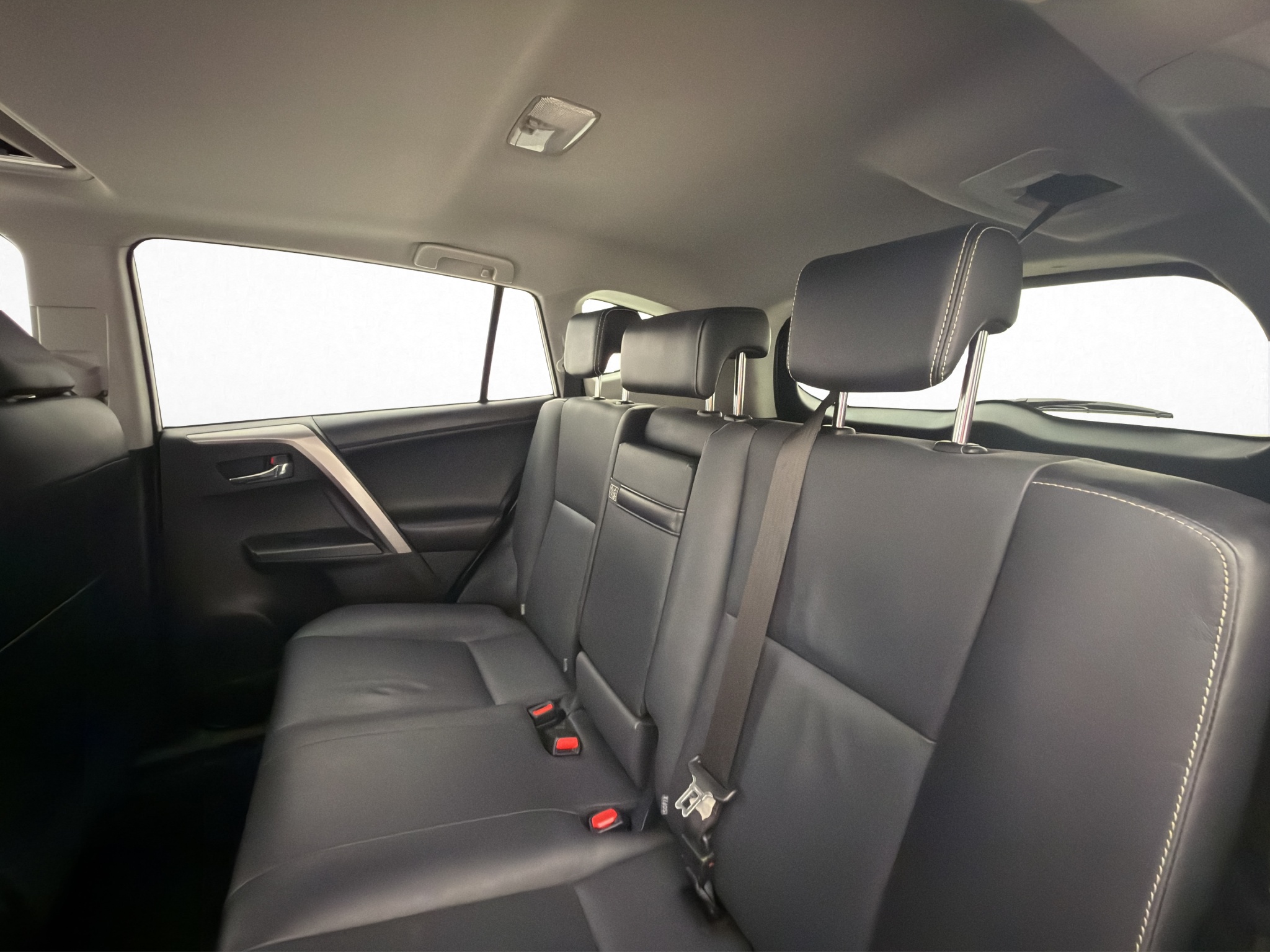 Toyota RAV4 Hybrid 2.5 Dual VVT-i AWD-i E-CVT, 197hp, 2017