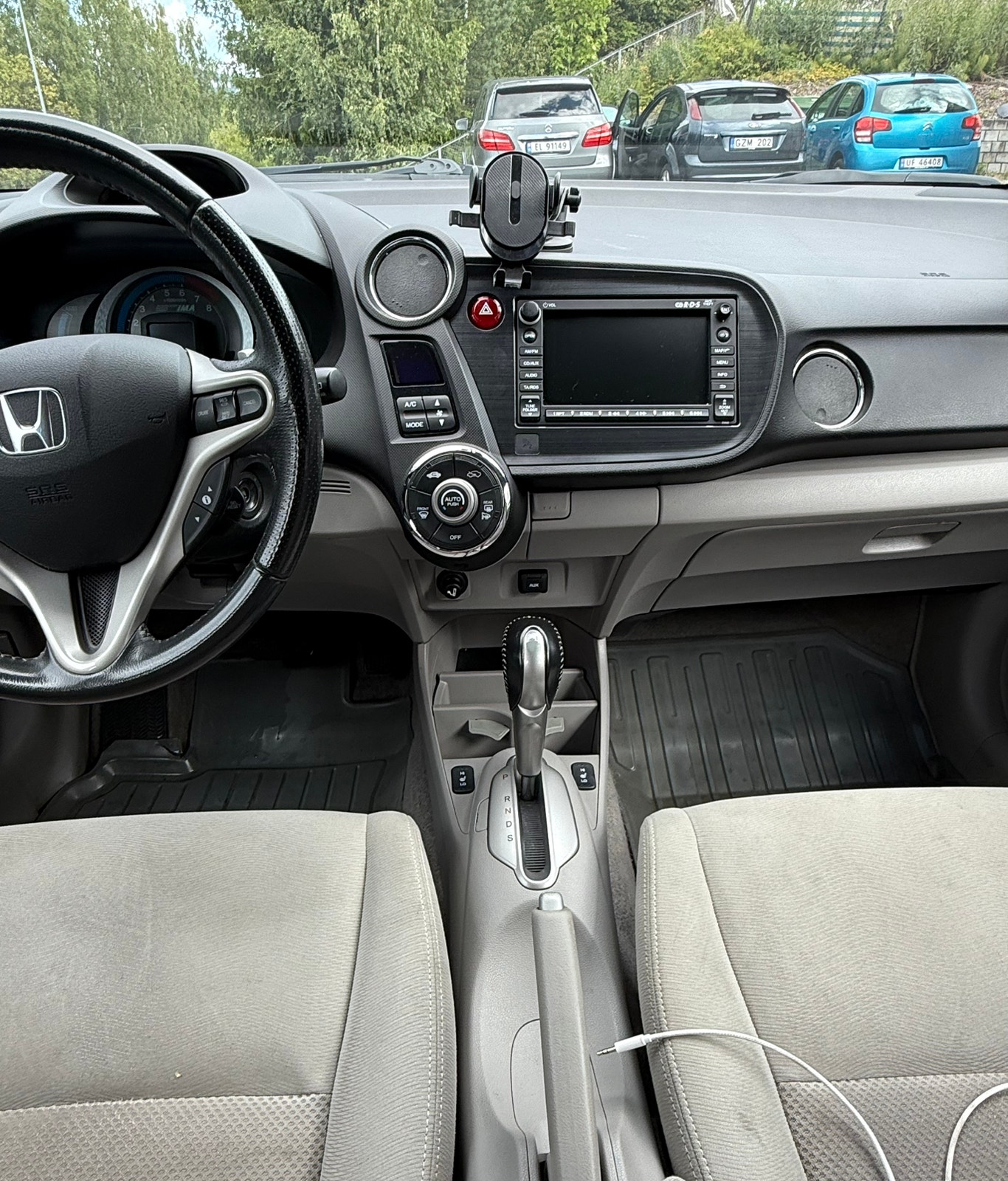Honda Insight 1.3 IMA CVT, 102ps, 2011
