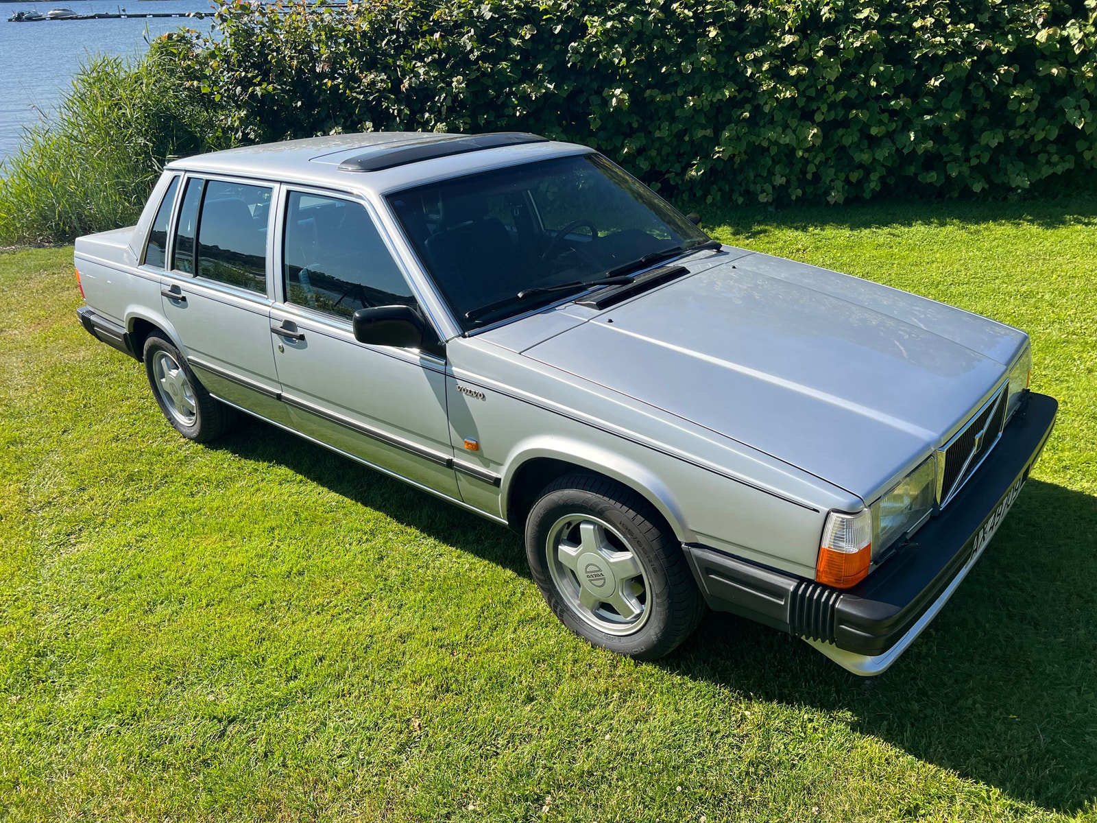 Volvo 740 2.3 Manual, 4-speed + OD, 131hp, 1987