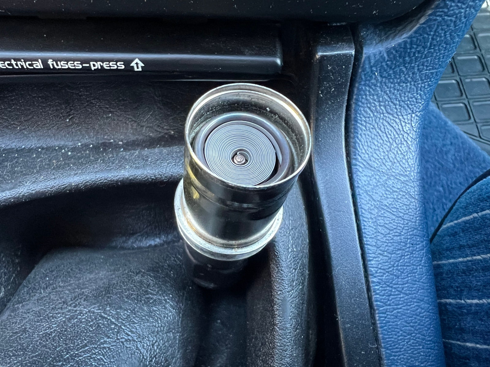 Volvo 740 2.3 Manual, 4-speed + OD, 131hp, 1987