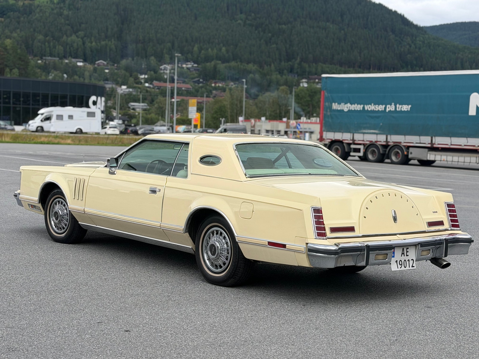 Lincoln Continental Mark V 6.6 V8 SelectShift, 3-trins, 182ps, 1978